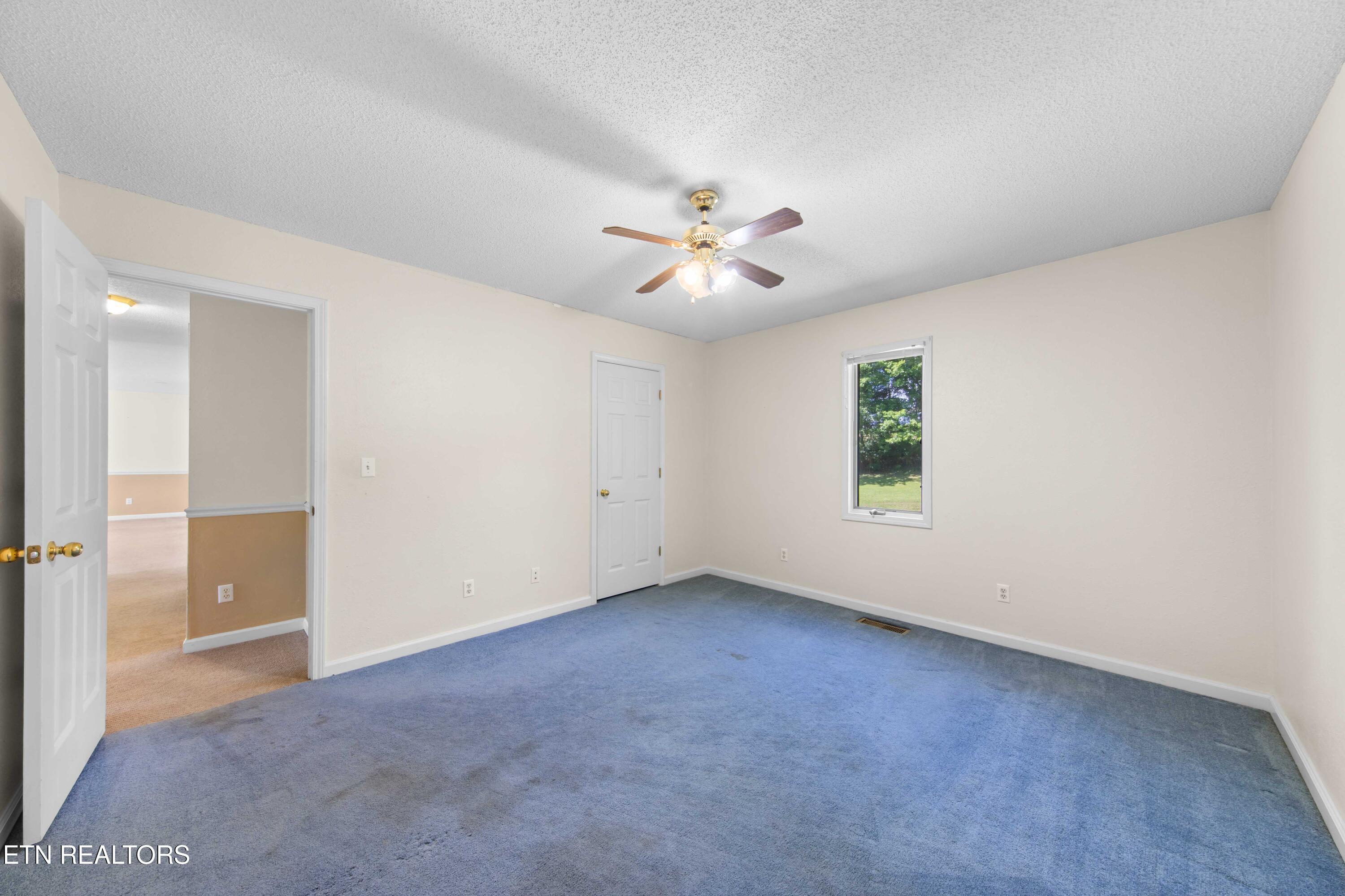303 Mountain Perkins Lane Jacksboro TN 37757