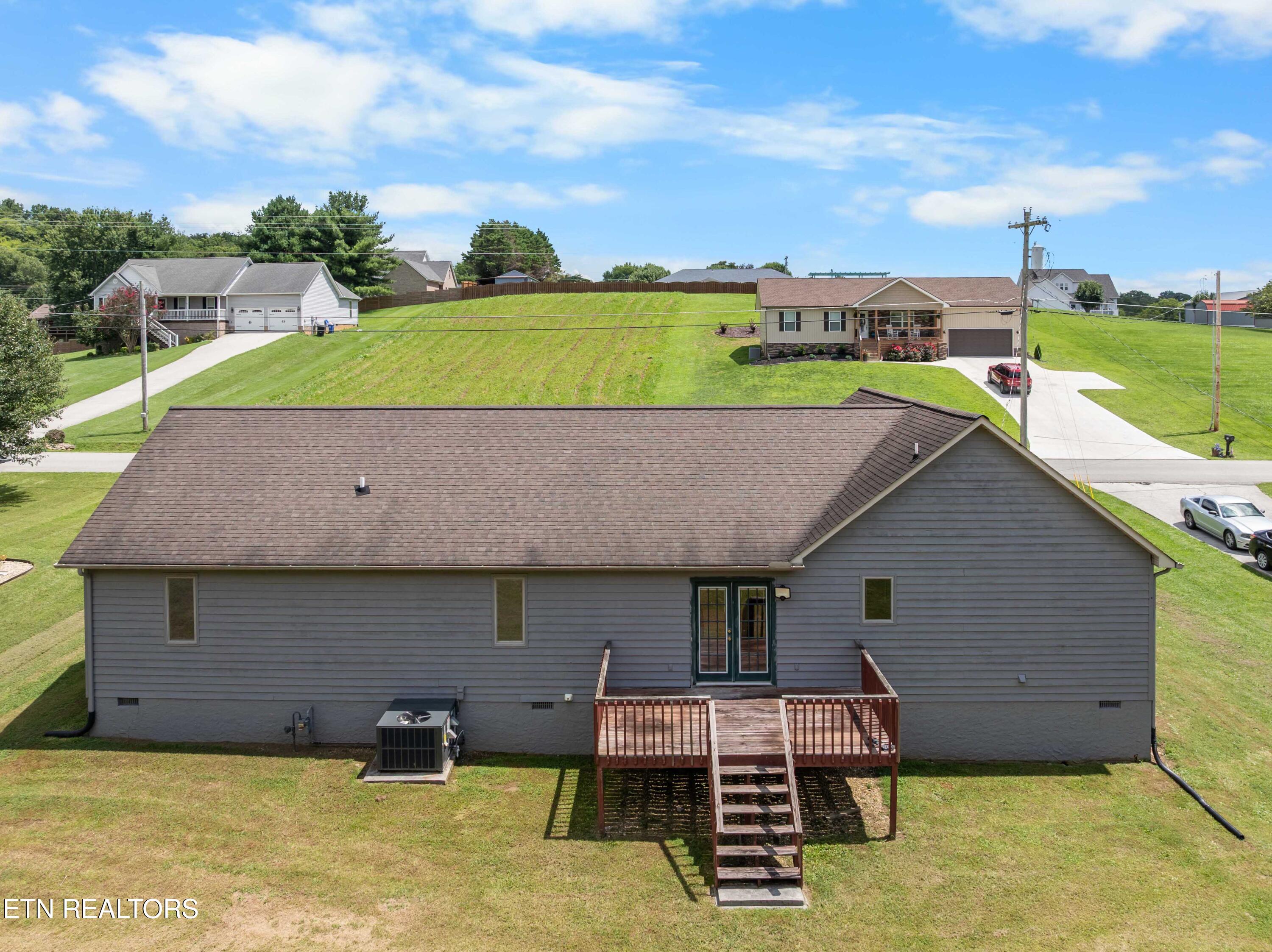 303 Mountain Perkins Lane Jacksboro TN 37757