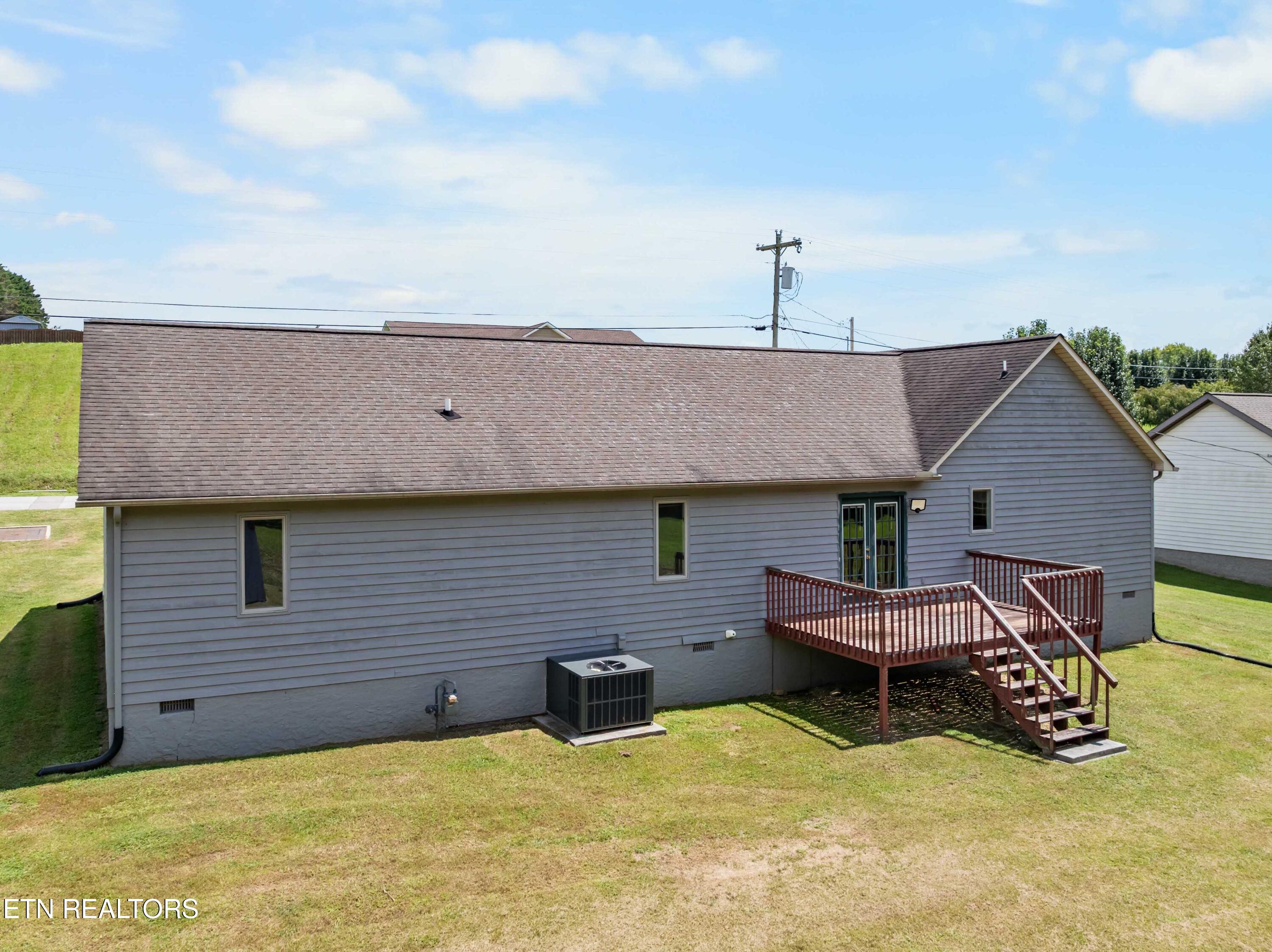303 Mountain Perkins Lane Jacksboro TN 37757