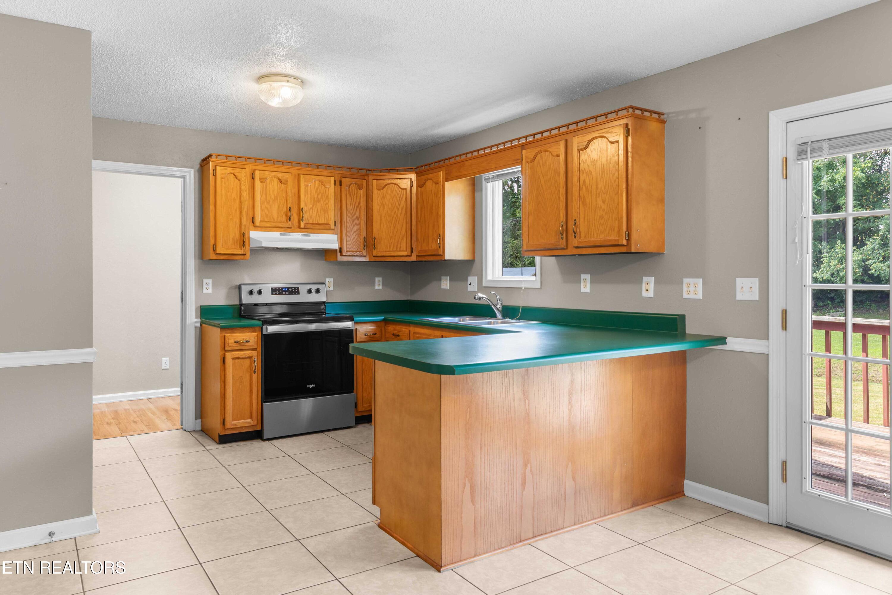 303 Mountain Perkins Lane Jacksboro TN 37757