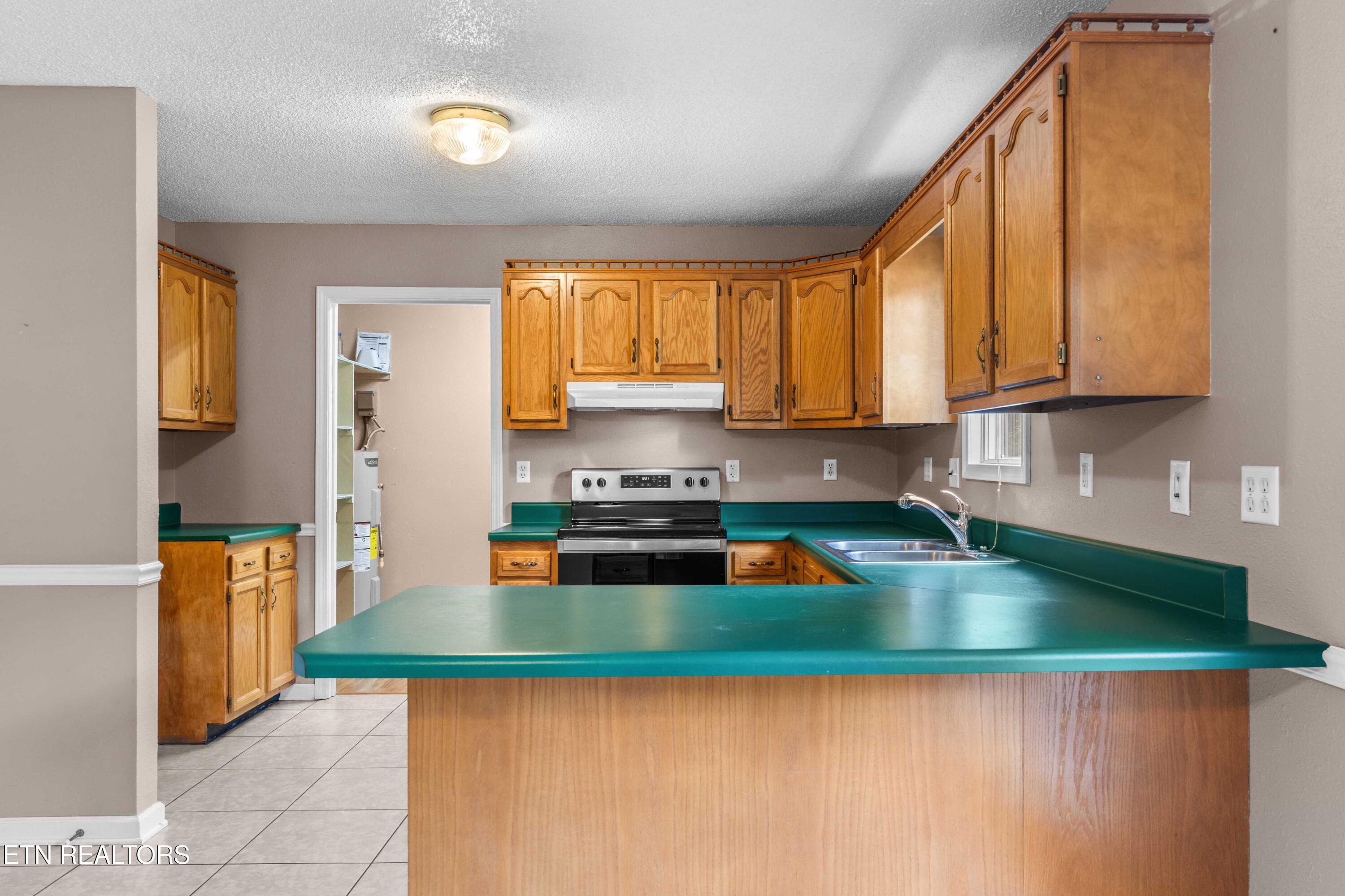303 Mountain Perkins Lane Jacksboro TN 37757