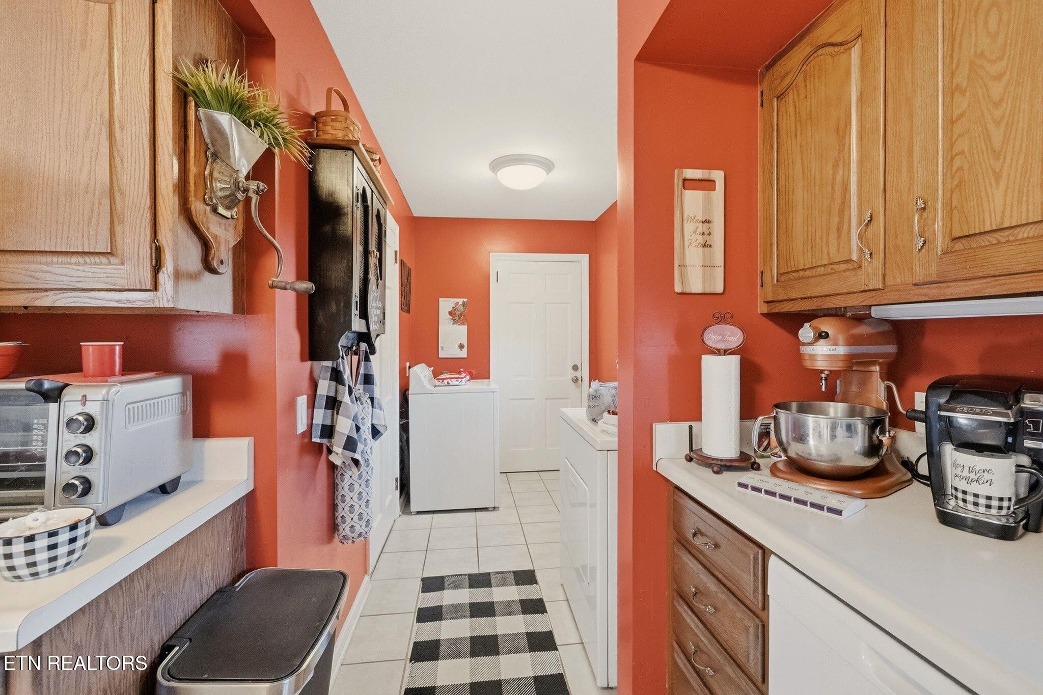 400 Eagle Bend Lane Clinton TN 37716