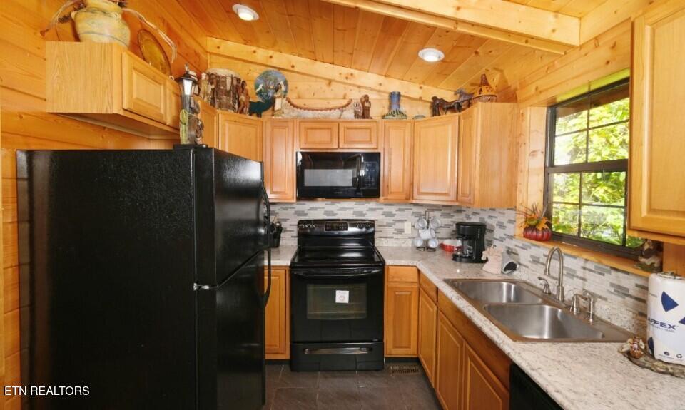 617 Iron Mountain Road Pigeon Forge TN 37863