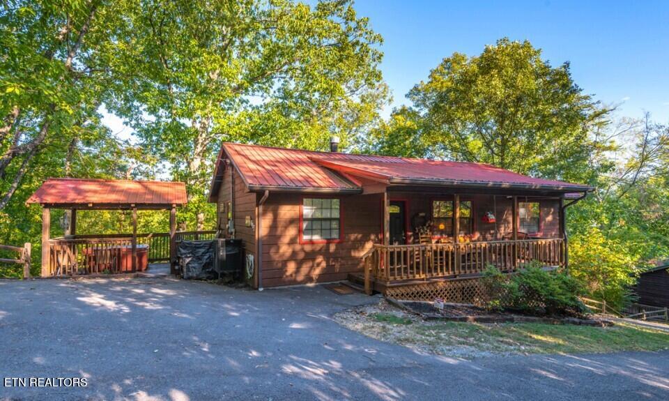 617 Iron Mountain Road Pigeon Forge TN 37863