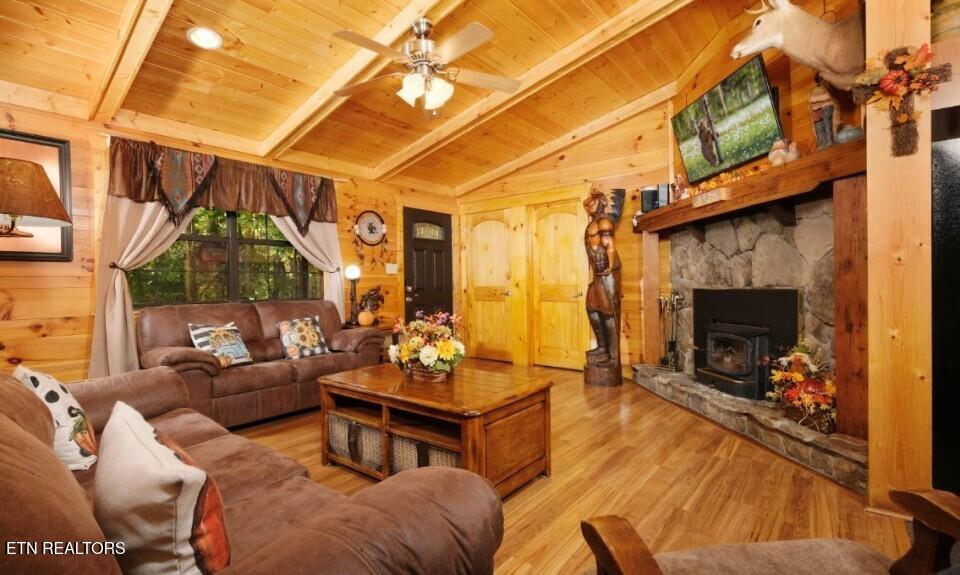 617 Iron Mountain Road Pigeon Forge TN 37863
