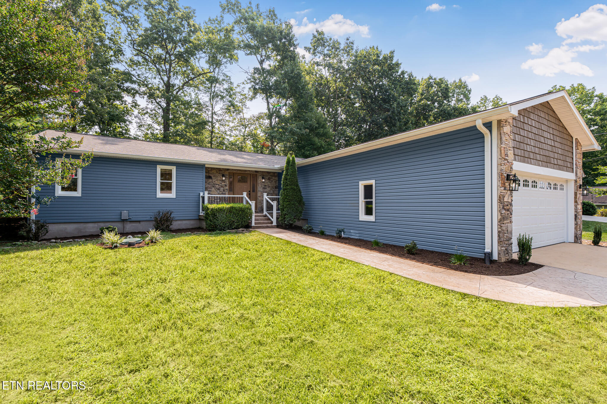 22 Overlook Terrace Crossville TN 38558