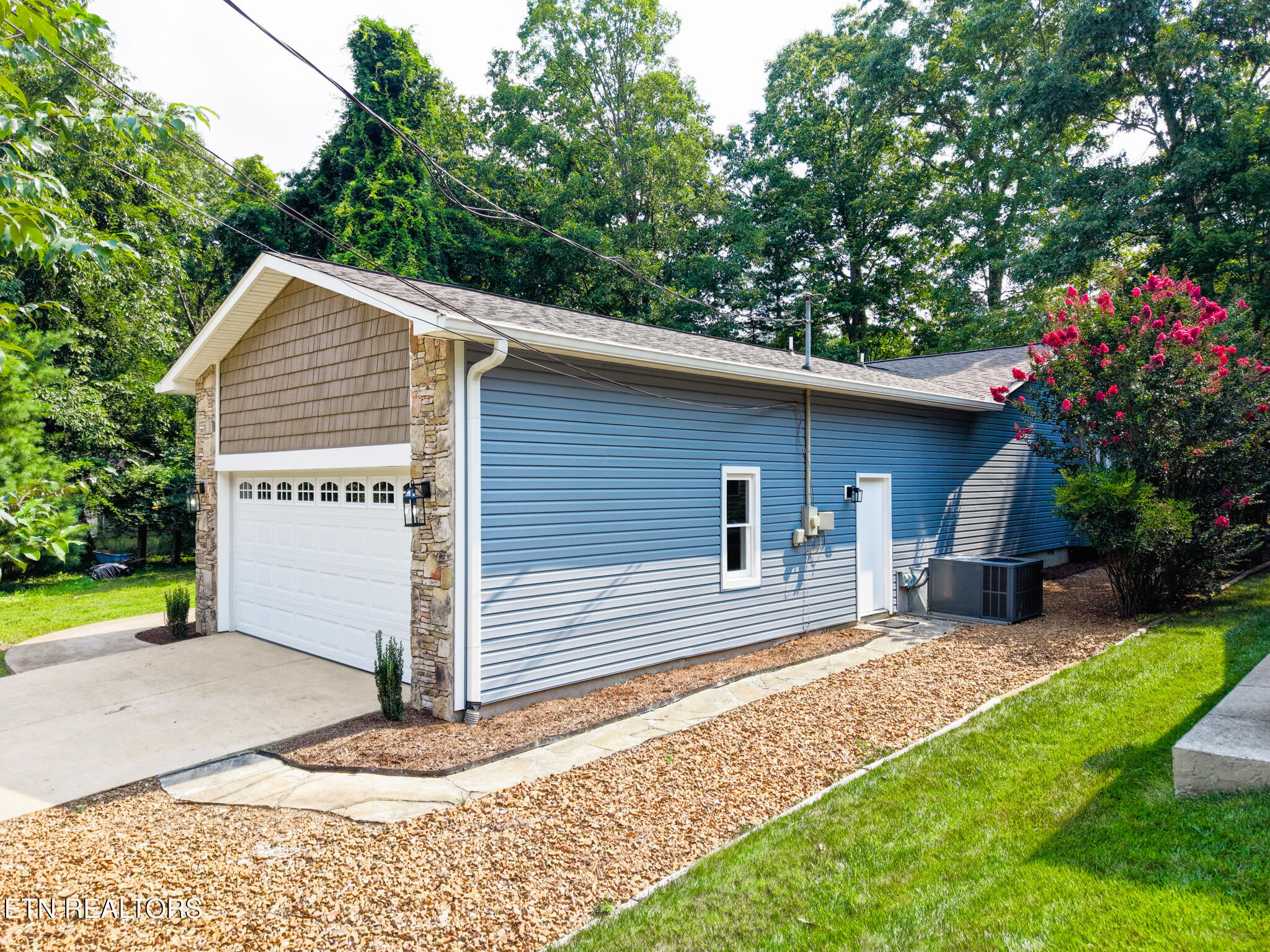 22 Overlook Terrace Crossville TN 38558