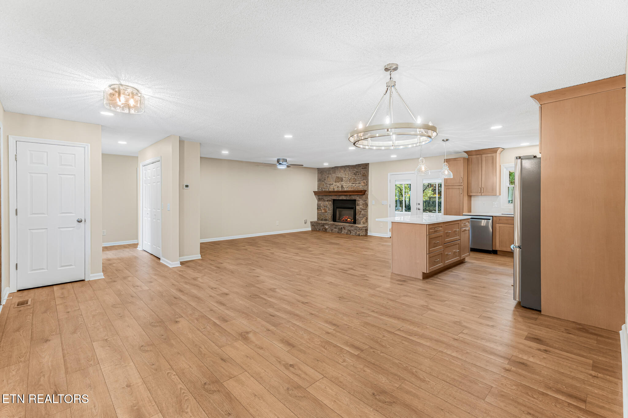 22 Overlook Terrace Crossville TN 38558