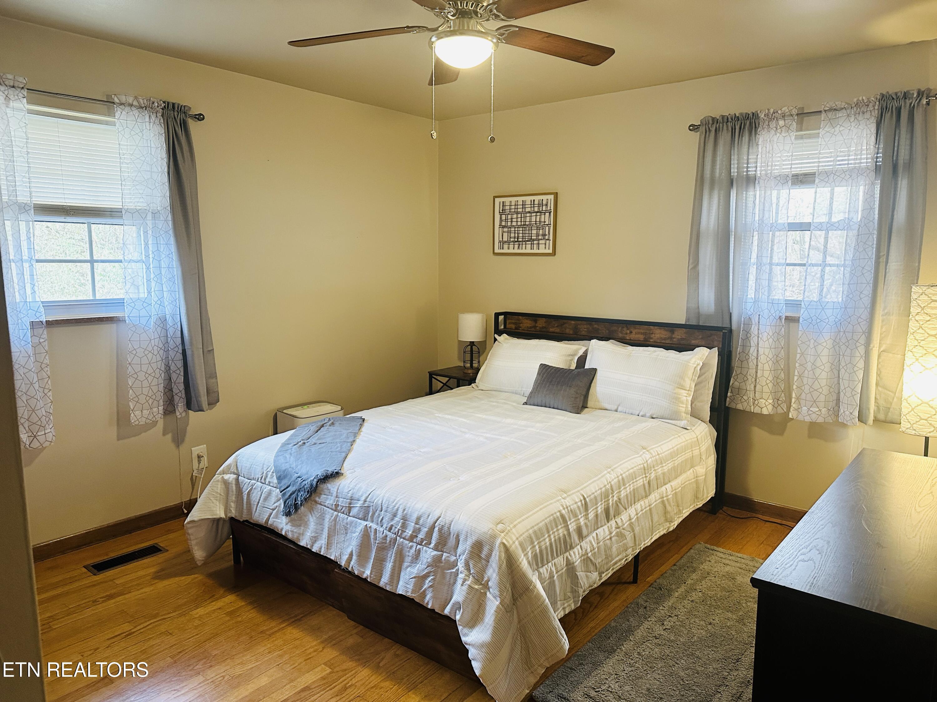 1211 Ford Place Knoxville TN 37920