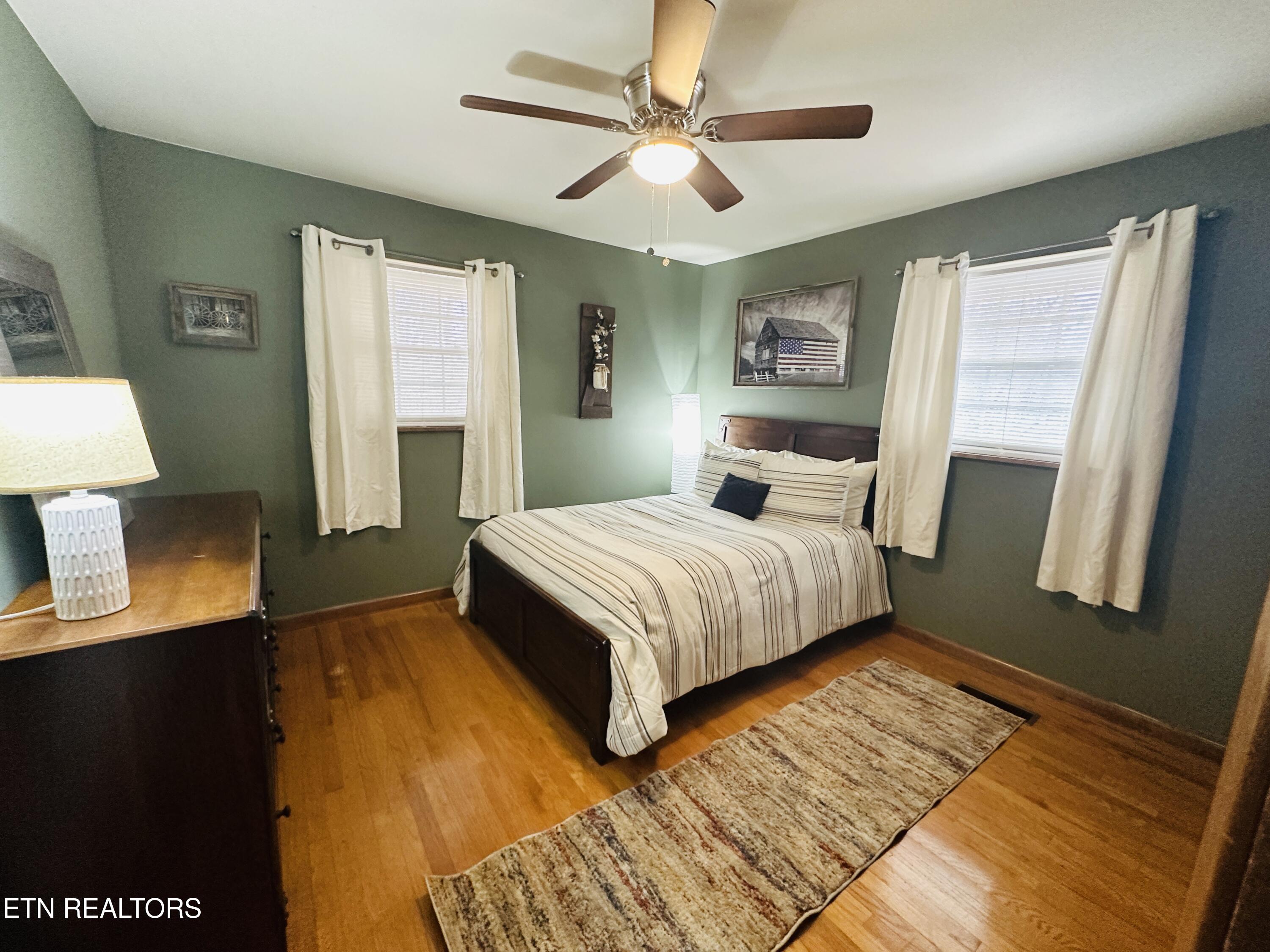1211 Ford Place Knoxville TN 37920