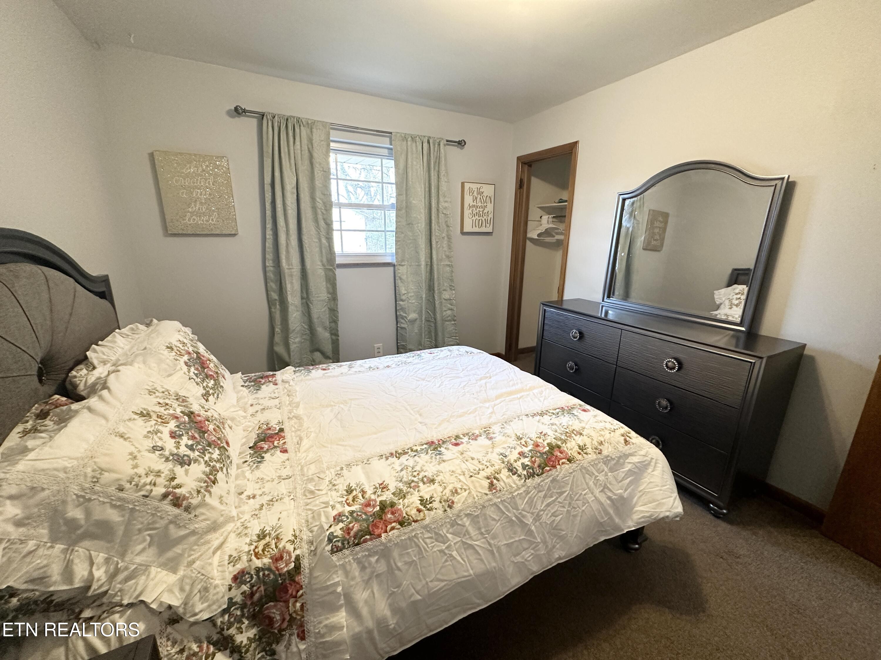 1211 Ford Place Knoxville TN 37920