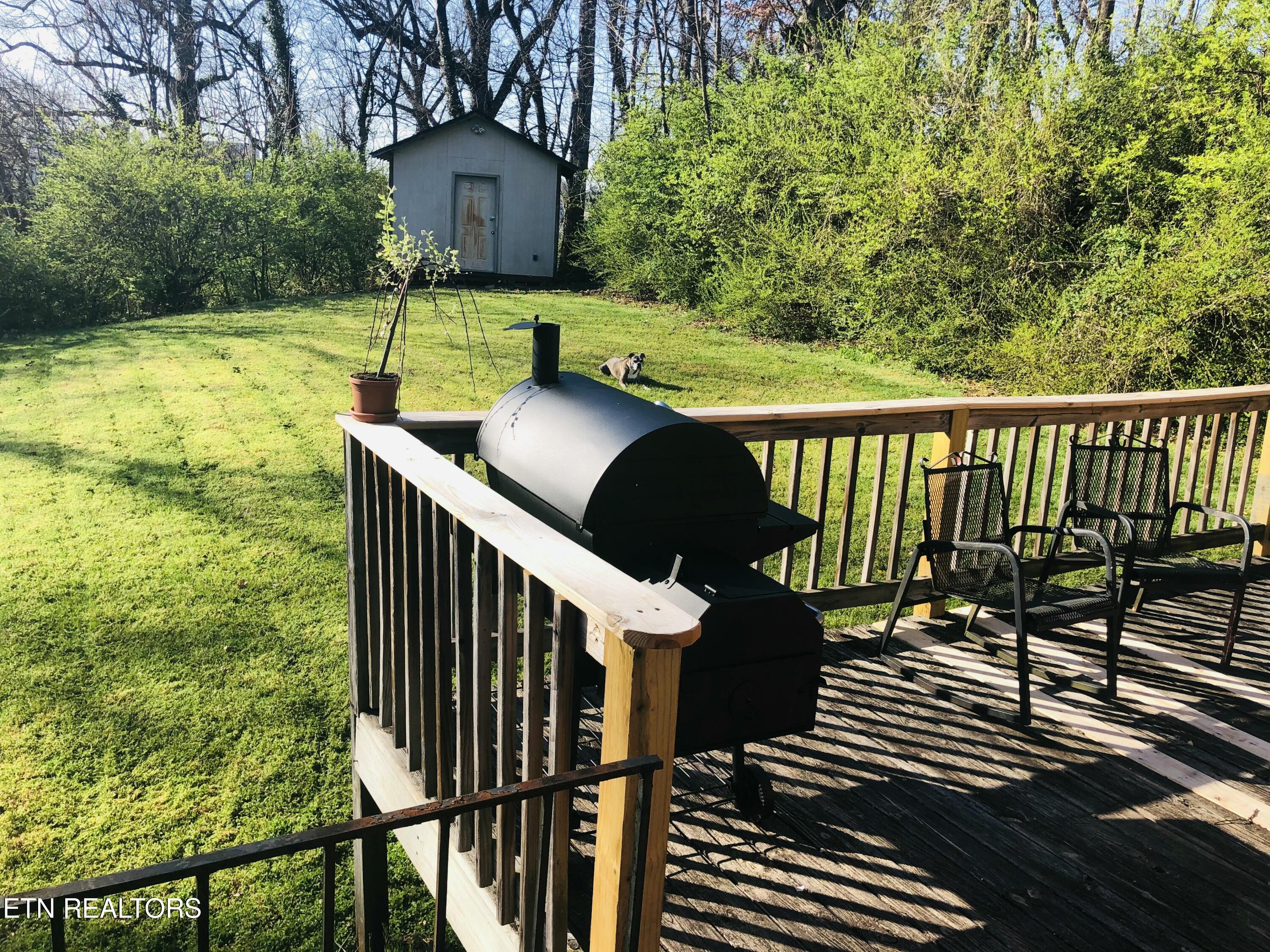 1211 Ford Place Knoxville TN 37920