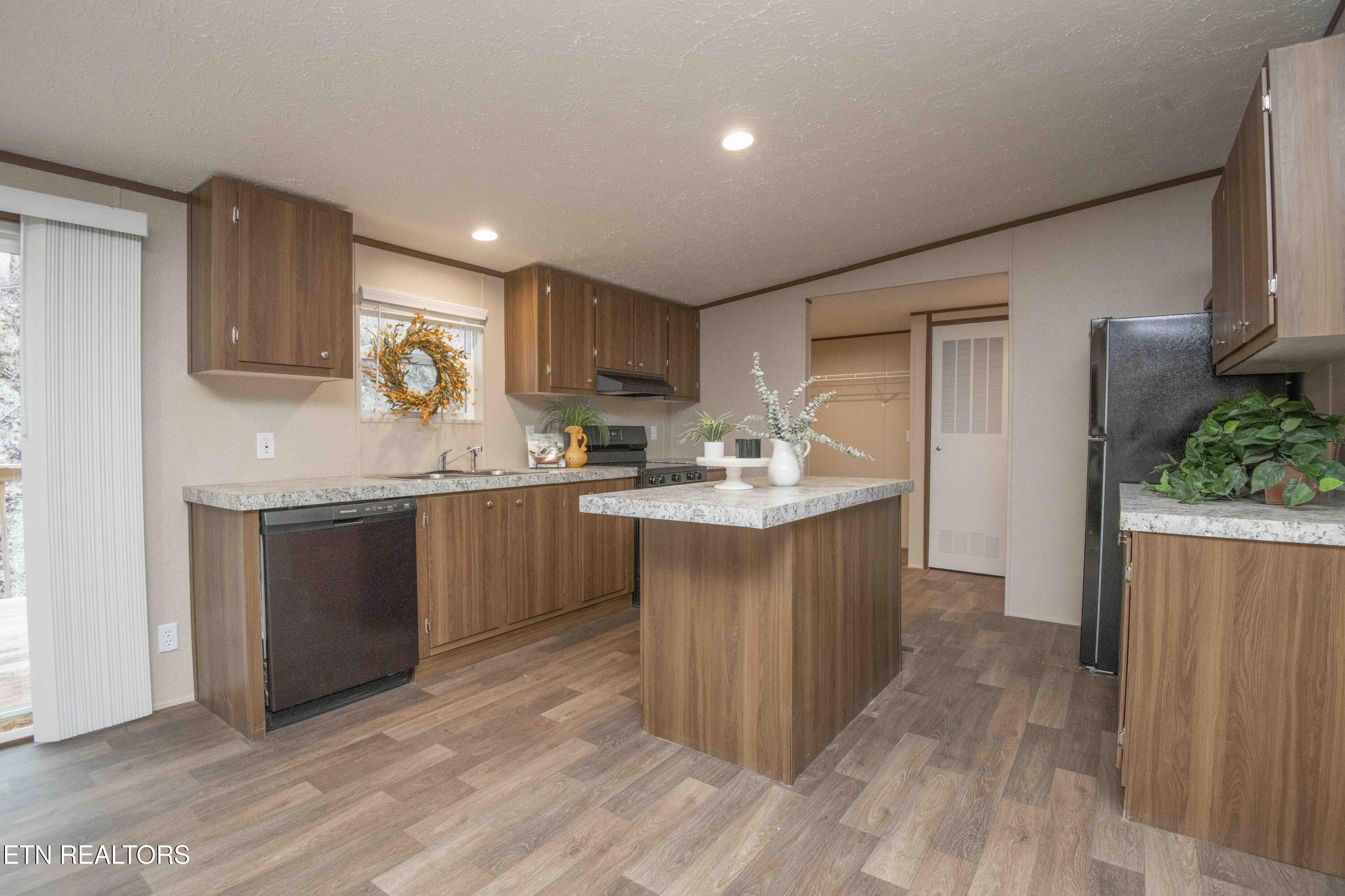 315 Molyneux Street Rockwood TN 37854