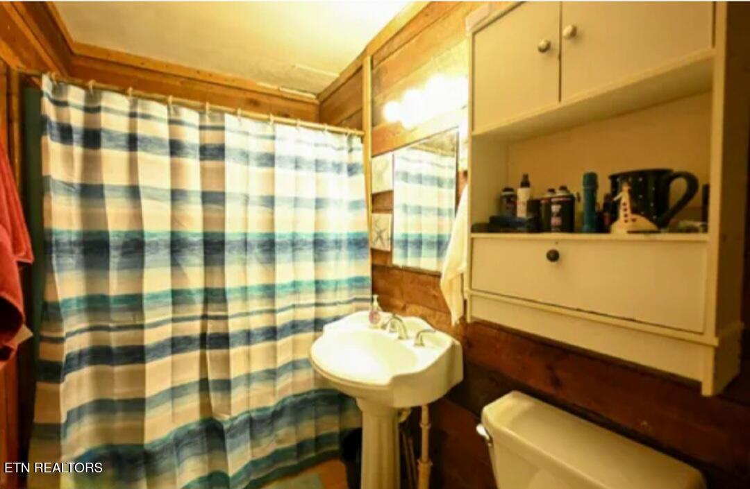 1941 Bluff Mountain Road Sevierville TN 37876
