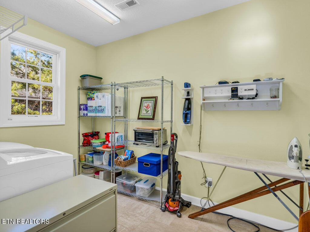 208 Okema Trace Loudon TN 37774