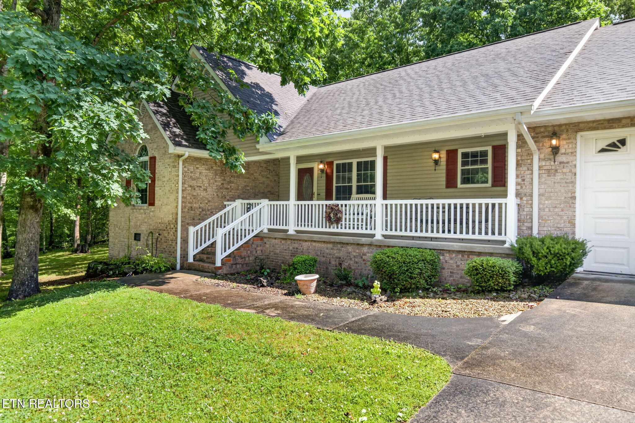 209 Basses Creek Lane Crossville TN 38572