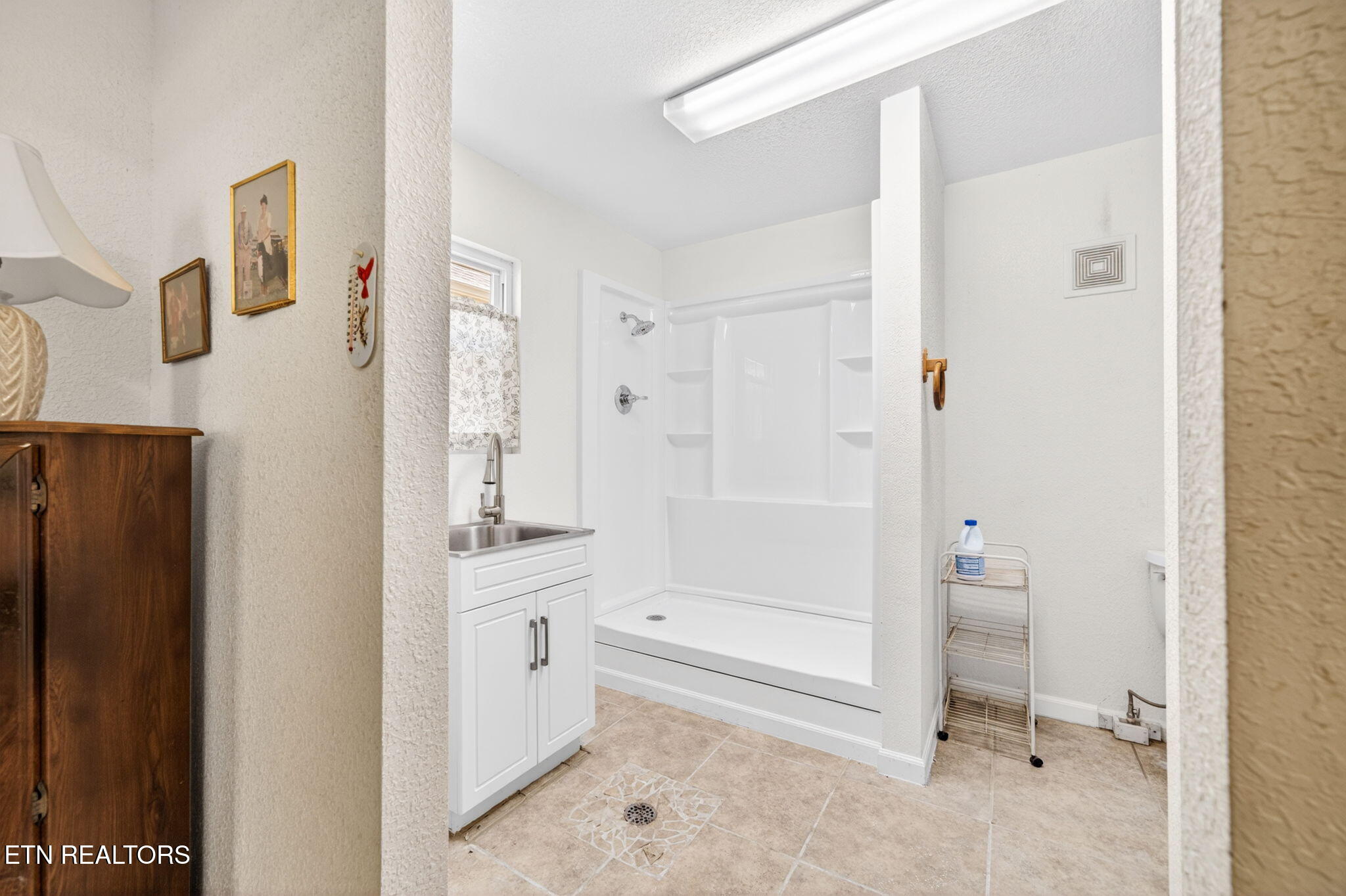 209 Basses Creek Lane Crossville TN 38572