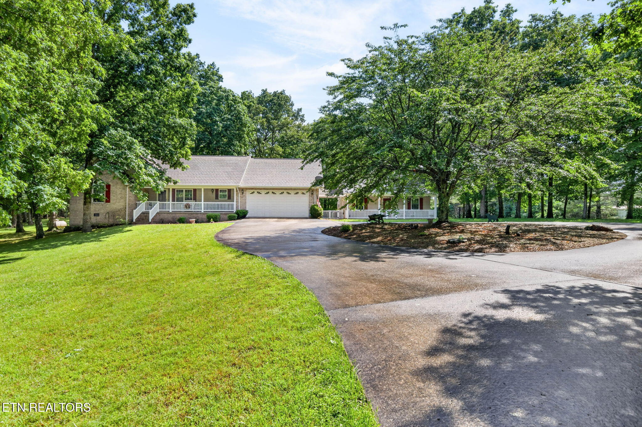 209 Basses Creek Lane Crossville TN 38572