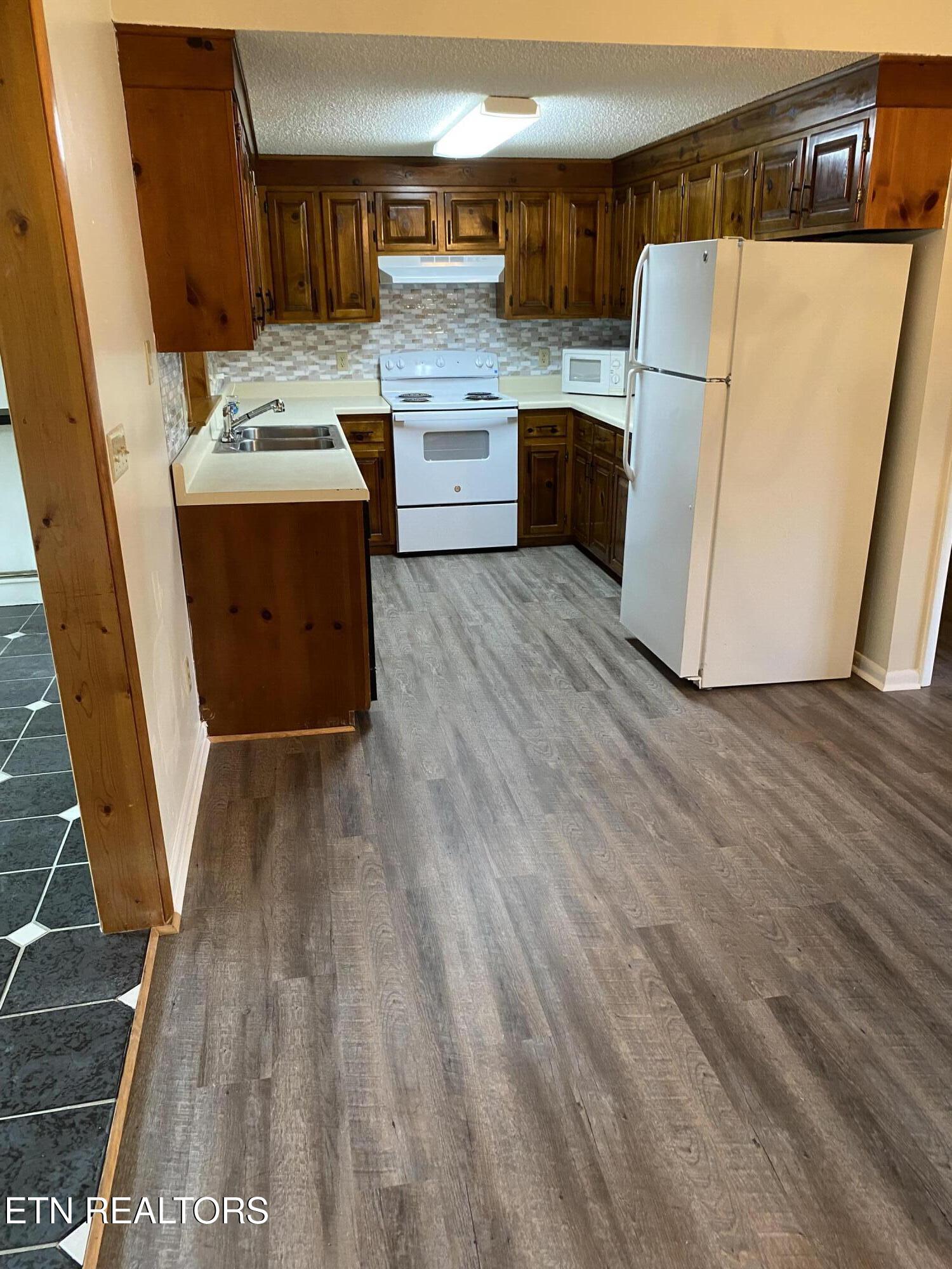 2565 Dunbar Road Crossville TN 38572