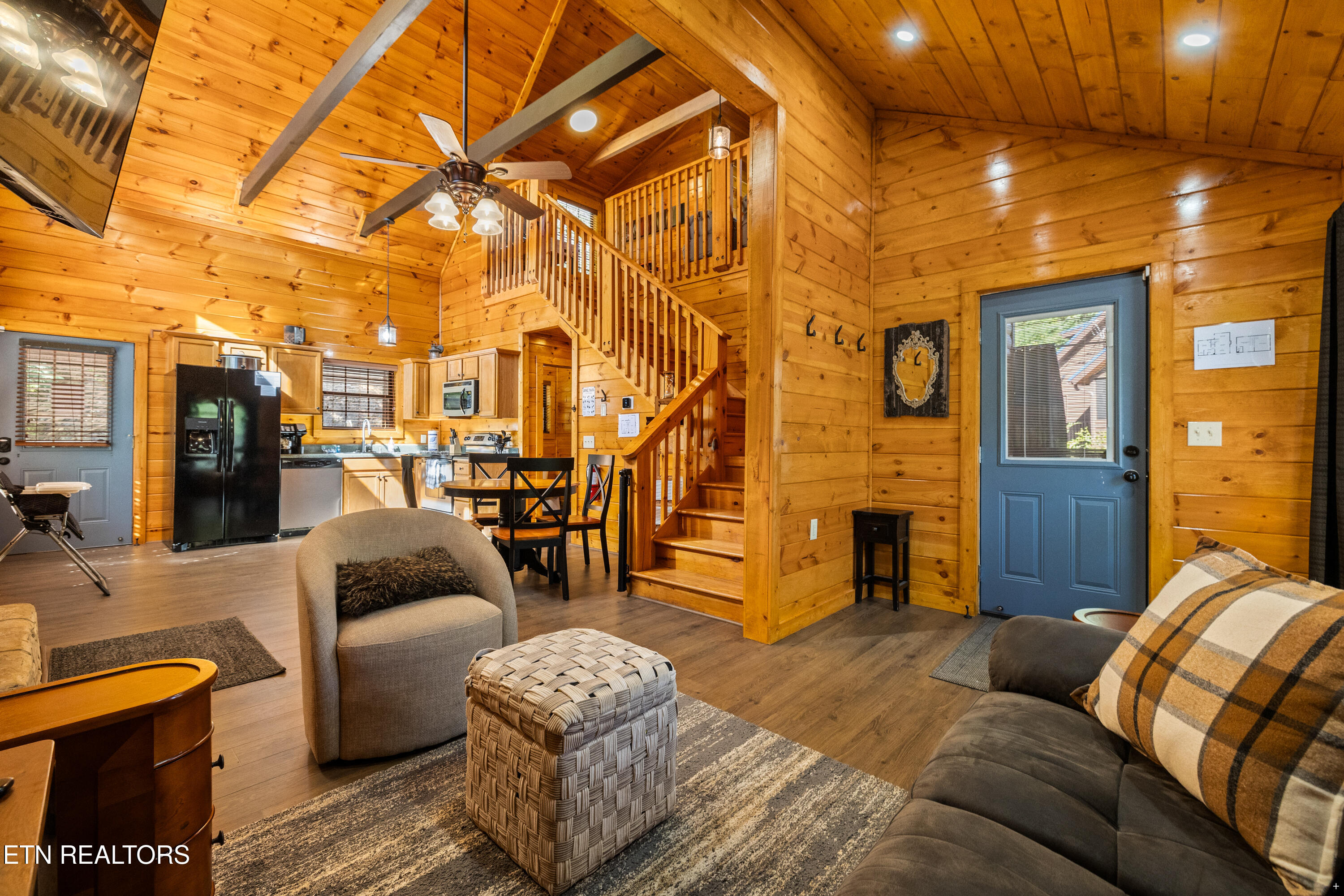 1830 Creek Hollow Way Sevierville TN 37876