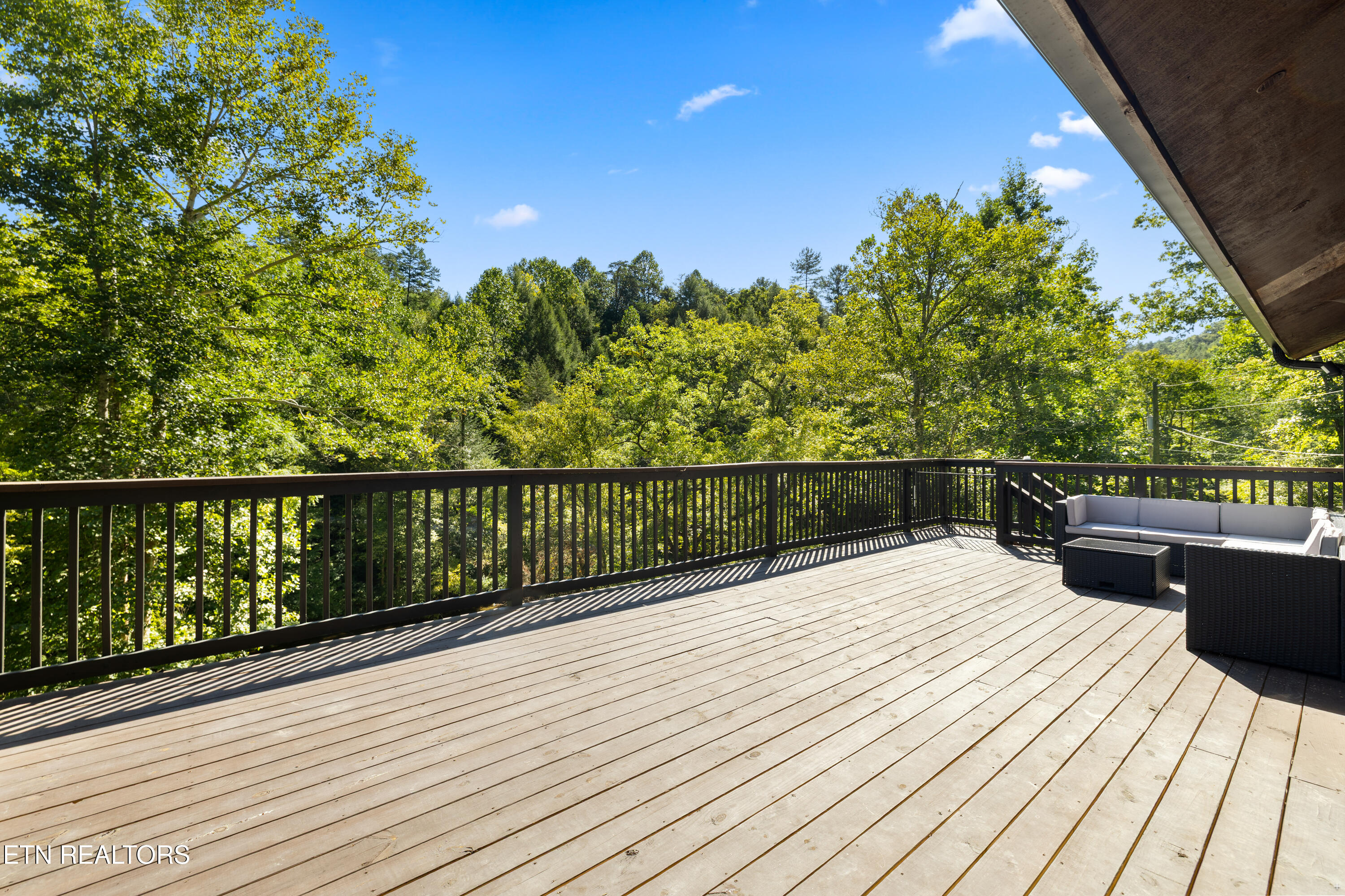 1830 Creek Hollow Way Sevierville TN 37876
