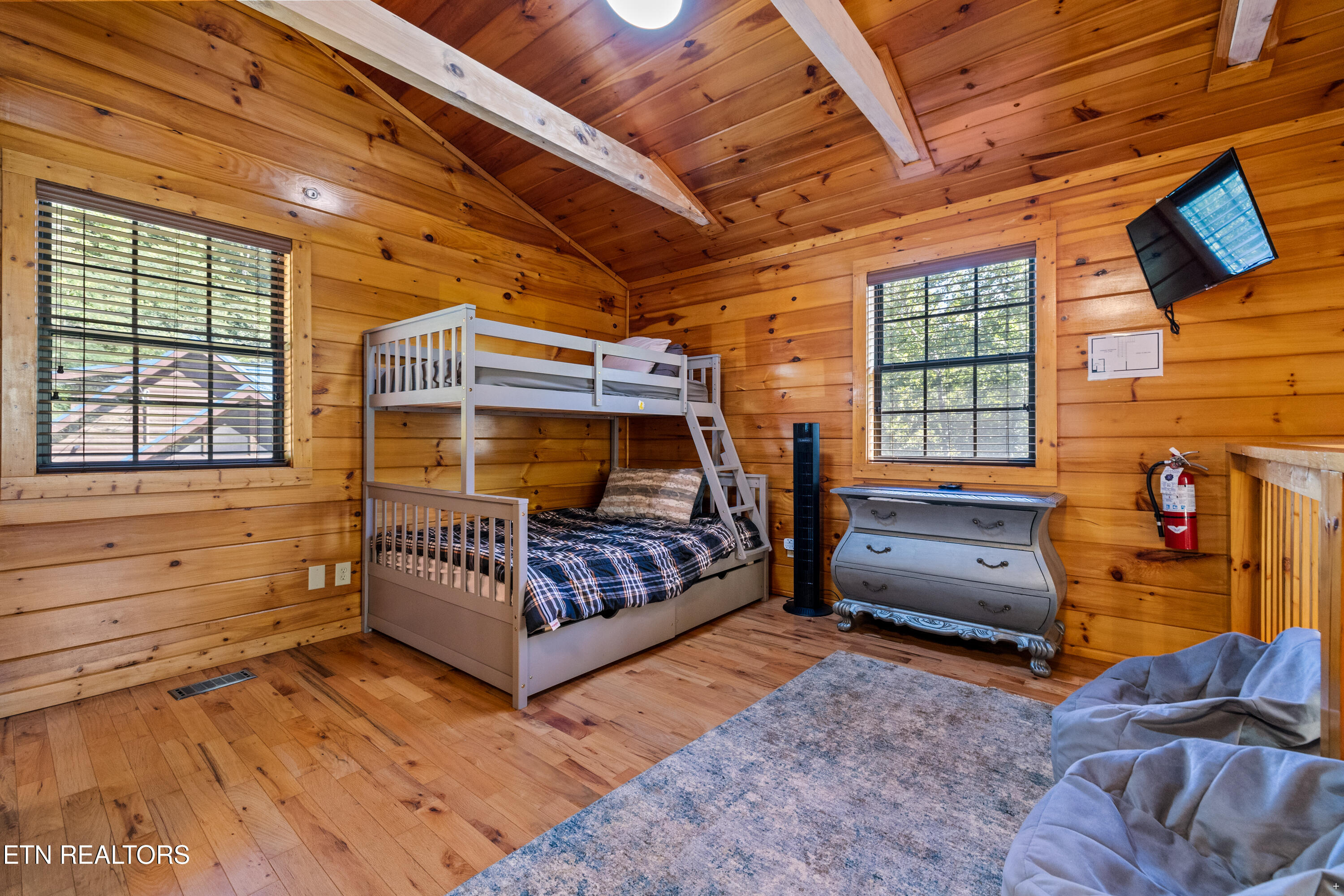 1830 Creek Hollow Way Sevierville TN 37876