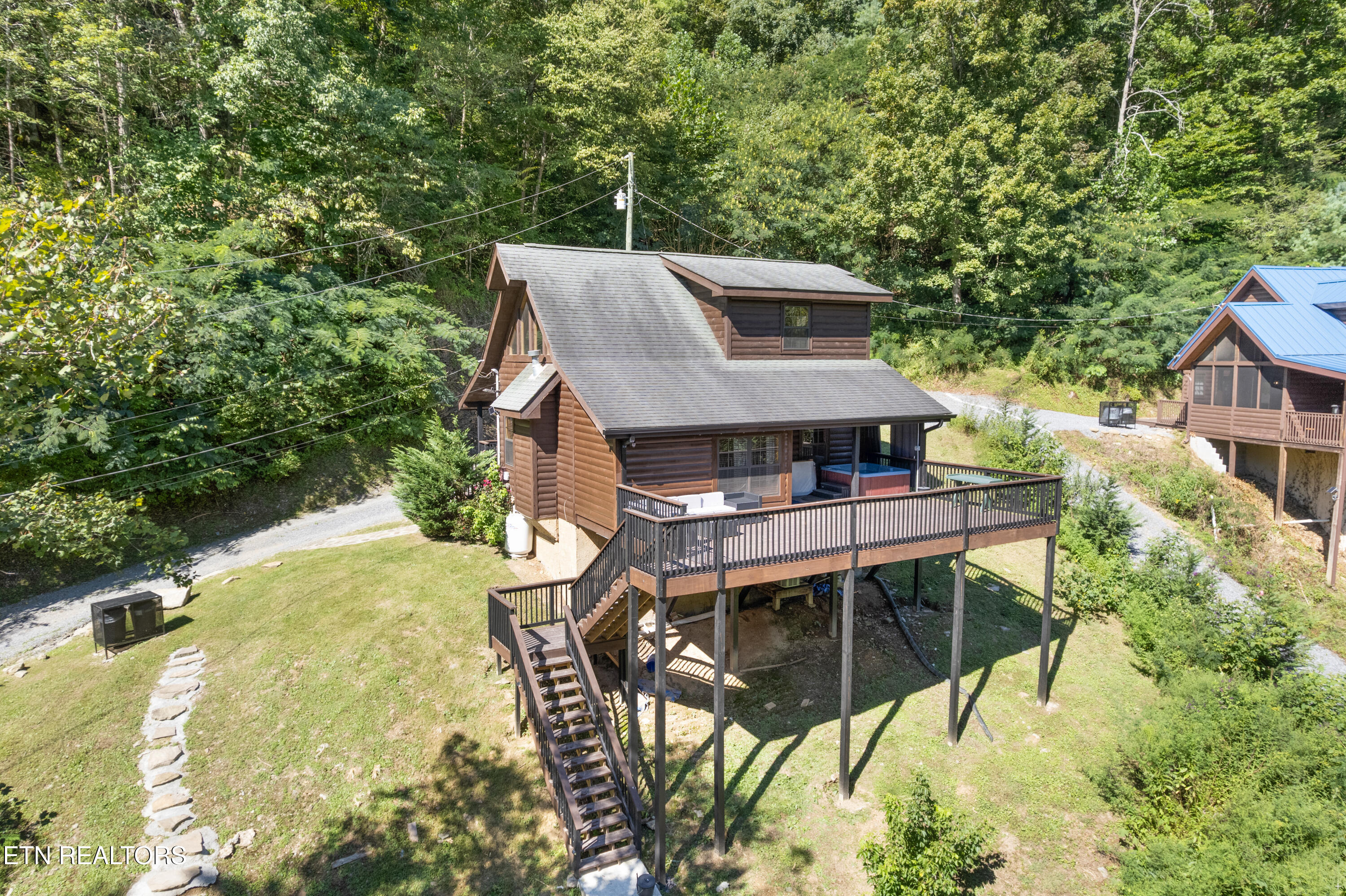 1830 Creek Hollow Way Sevierville TN 37876