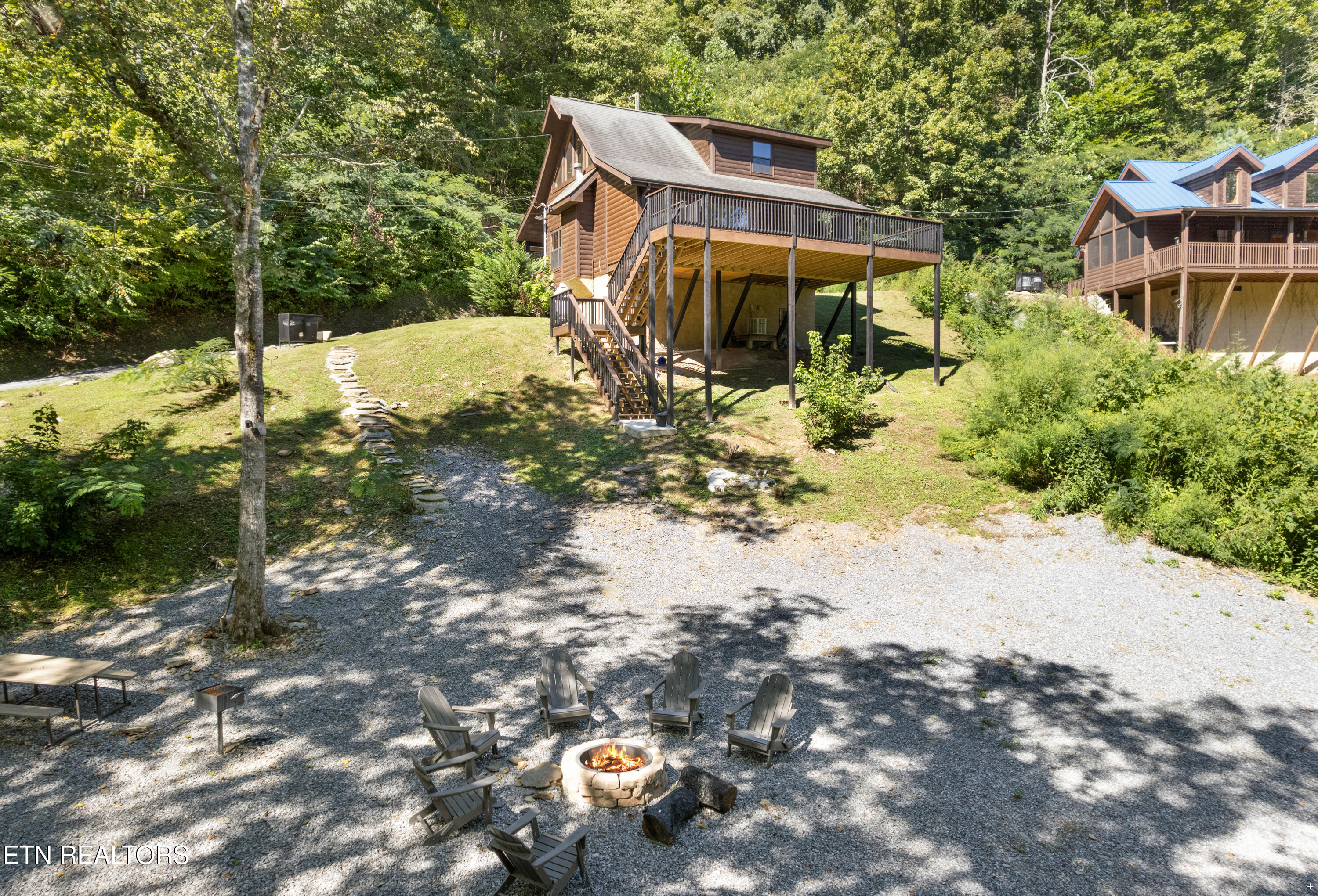 1830 Creek Hollow Way Sevierville TN 37876