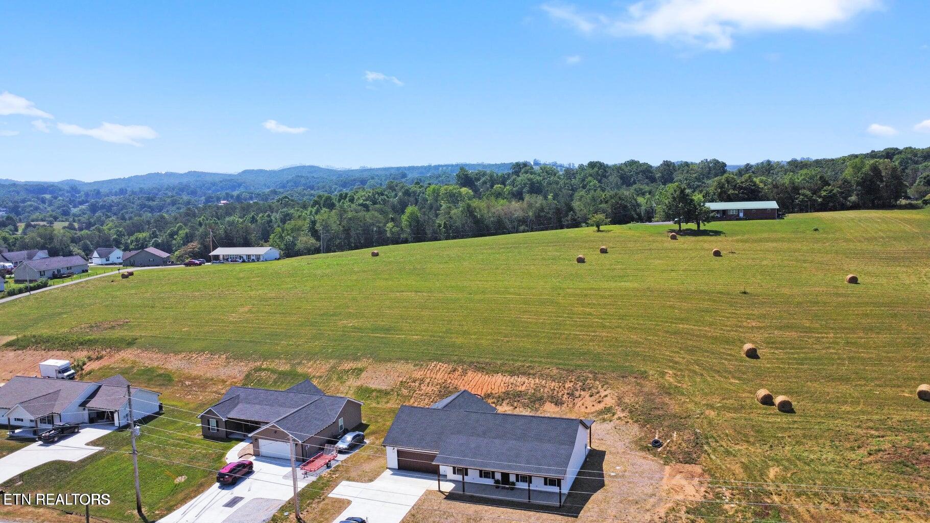 252 Old Middlesboro Highway Lafollette TN 37766