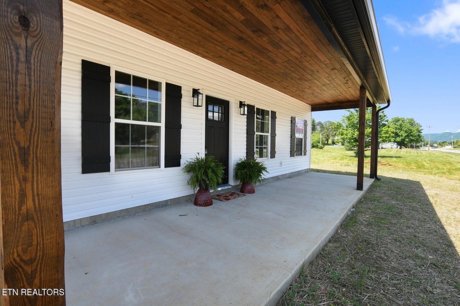 252 Old Middlesboro Highway Lafollette TN 37766