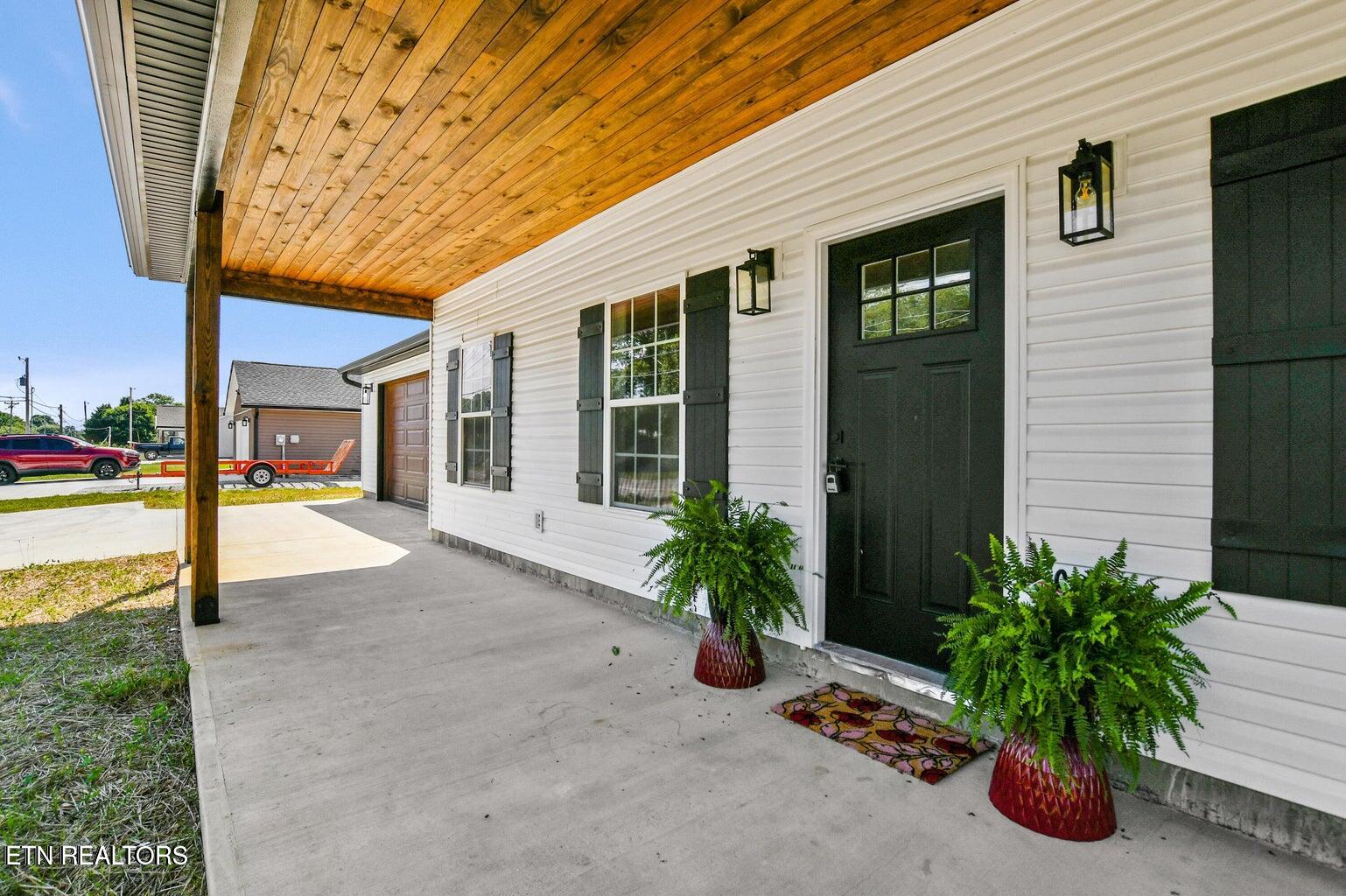 252 Old Middlesboro Highway Lafollette TN 37766