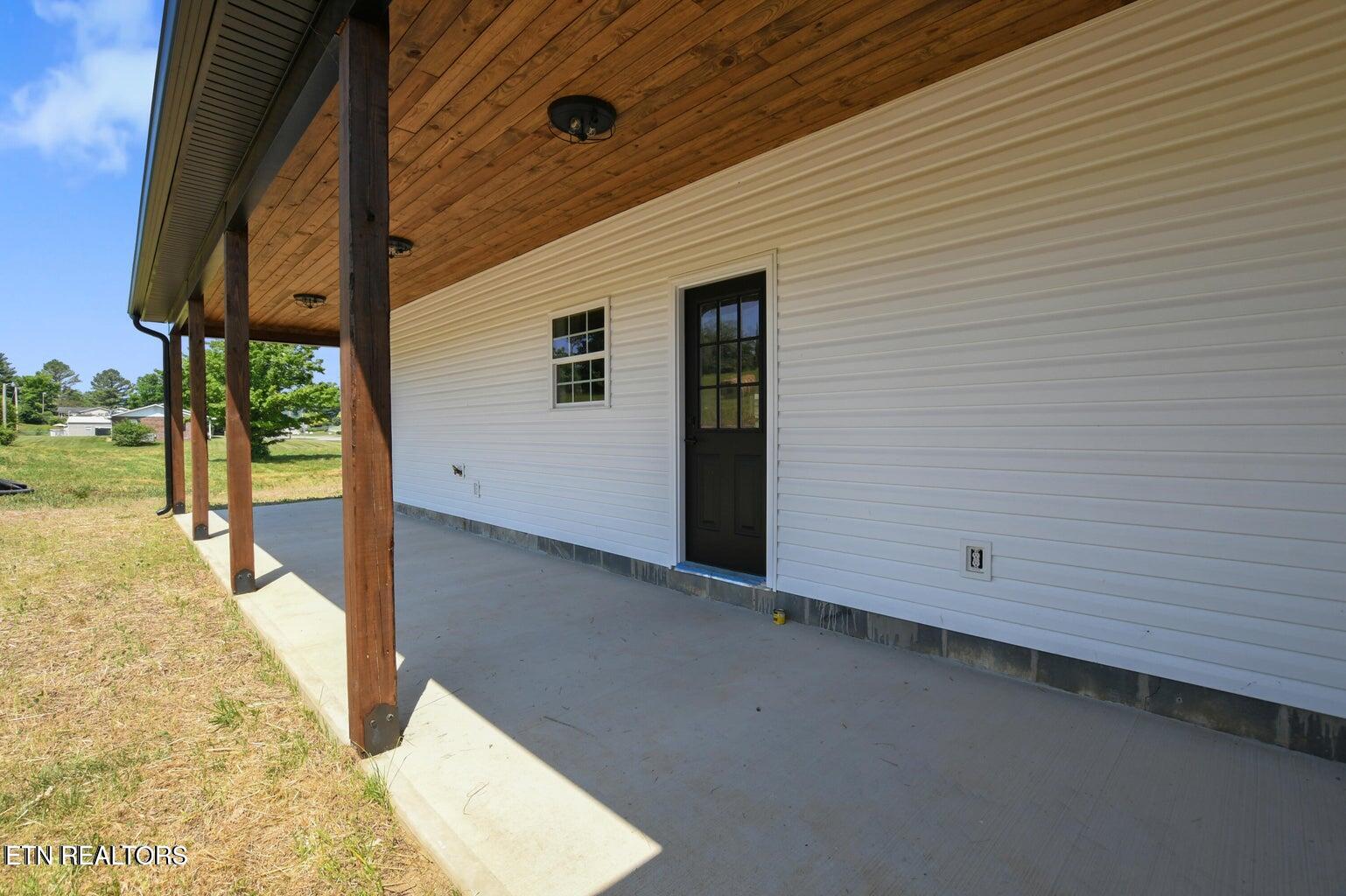 252 Old Middlesboro Highway Lafollette TN 37766