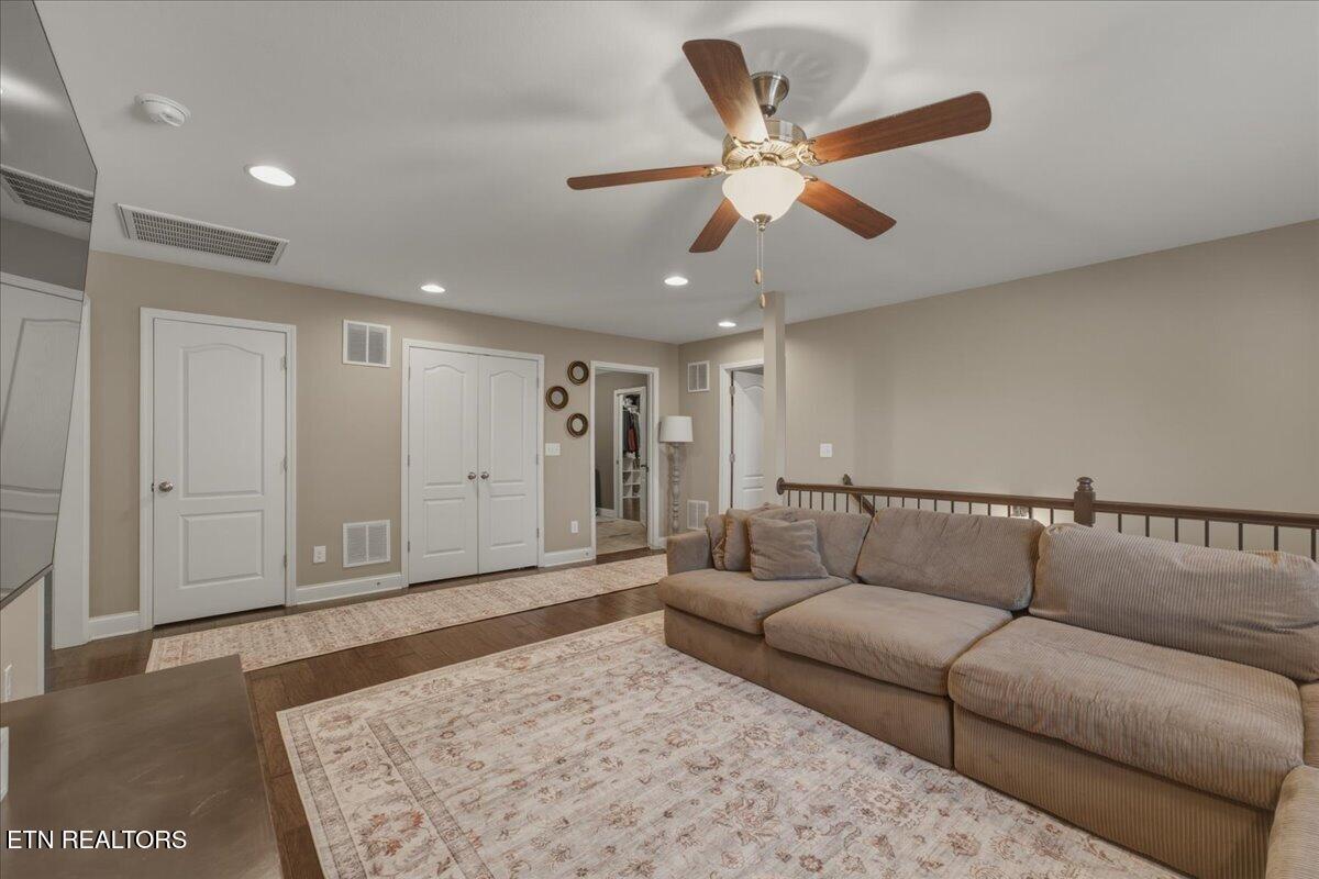 1885 Hidden Deer Lane Knoxville TN 37922