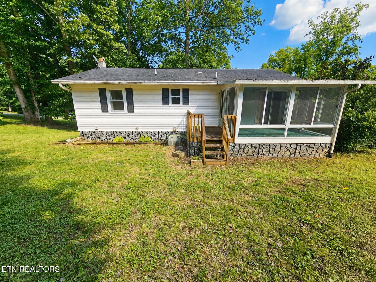 121 Shady Lane Harriman TN 37748