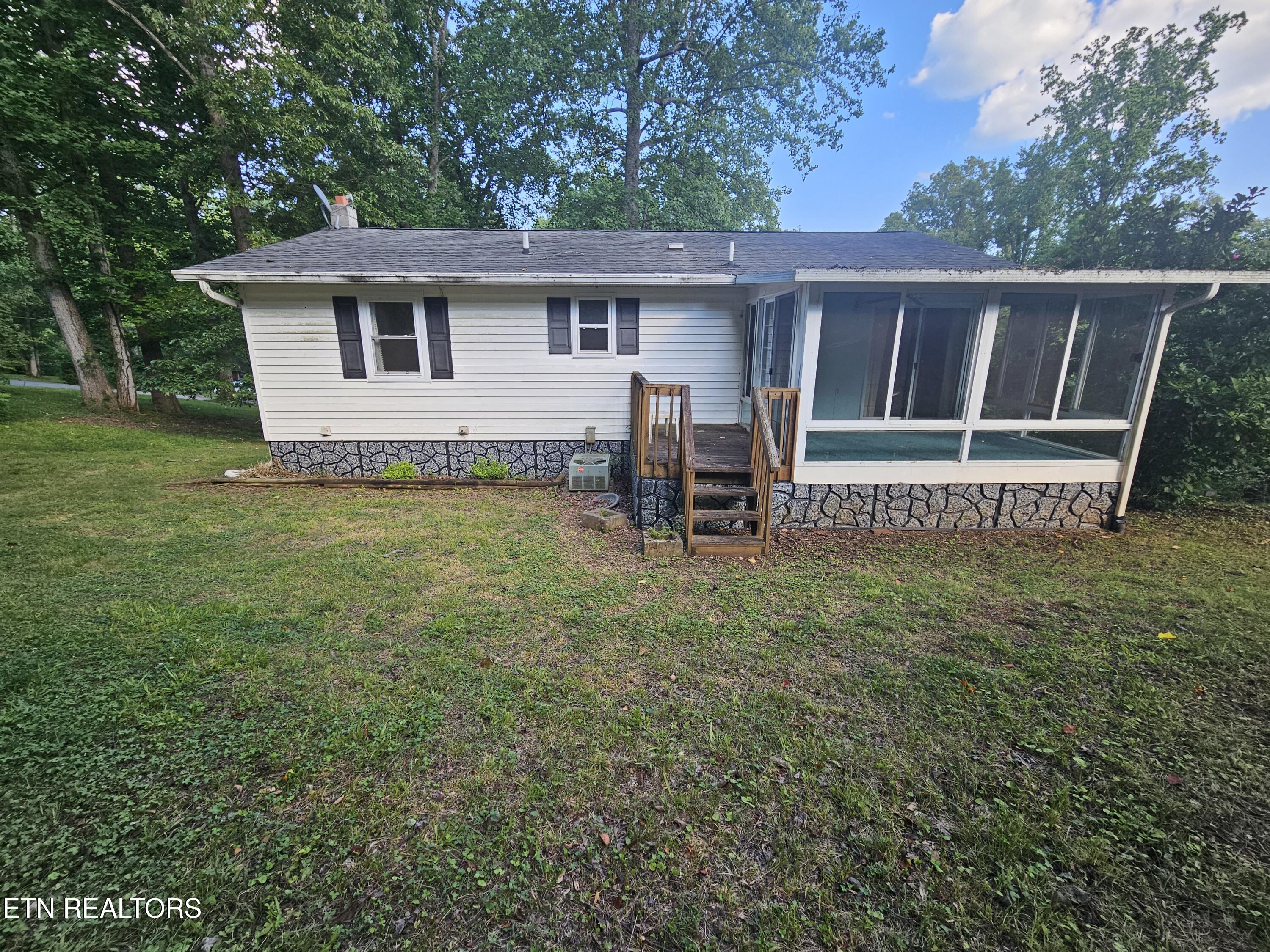 121 Shady Lane Harriman TN 37748