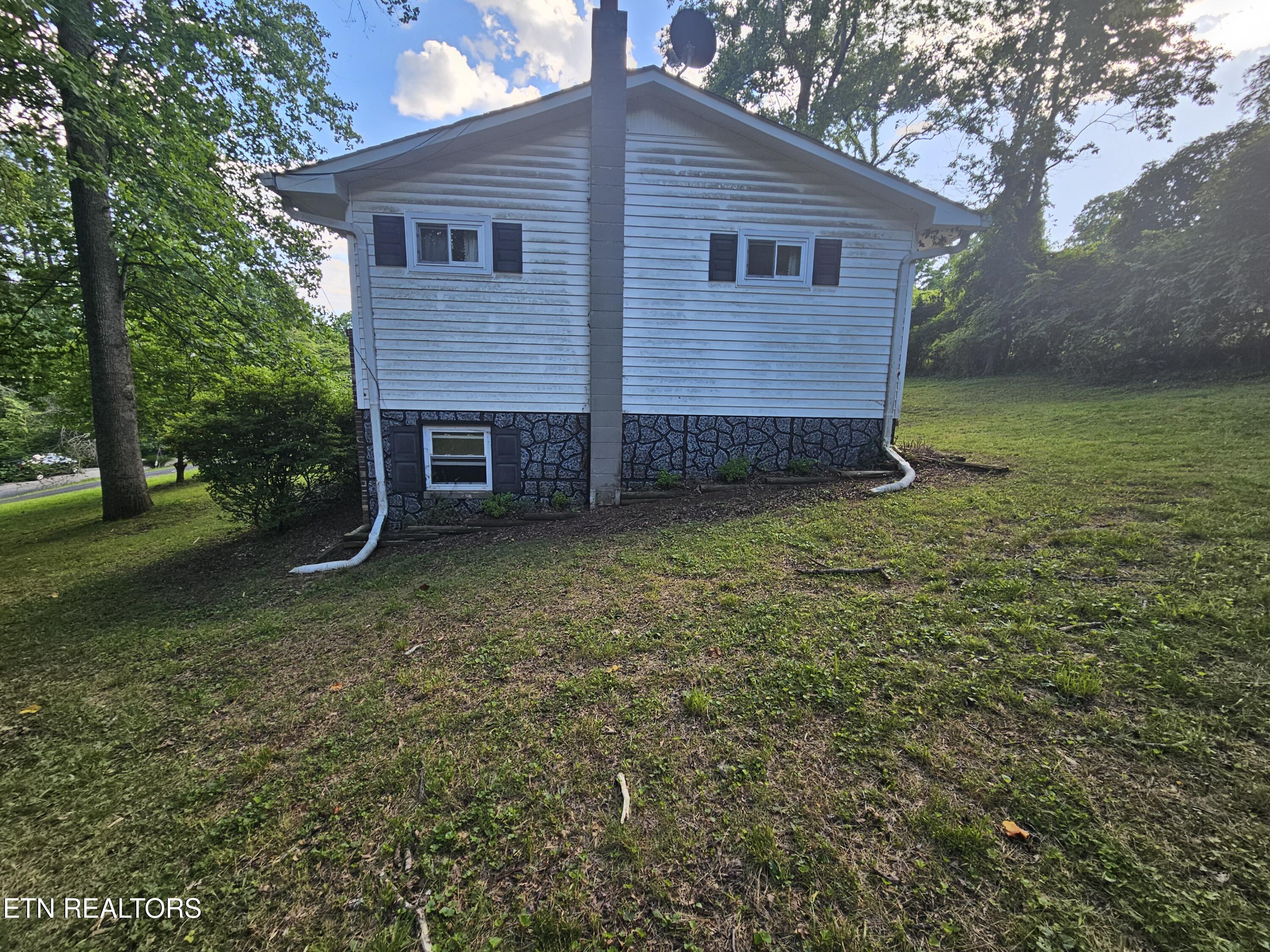 121 Shady Lane Harriman TN 37748