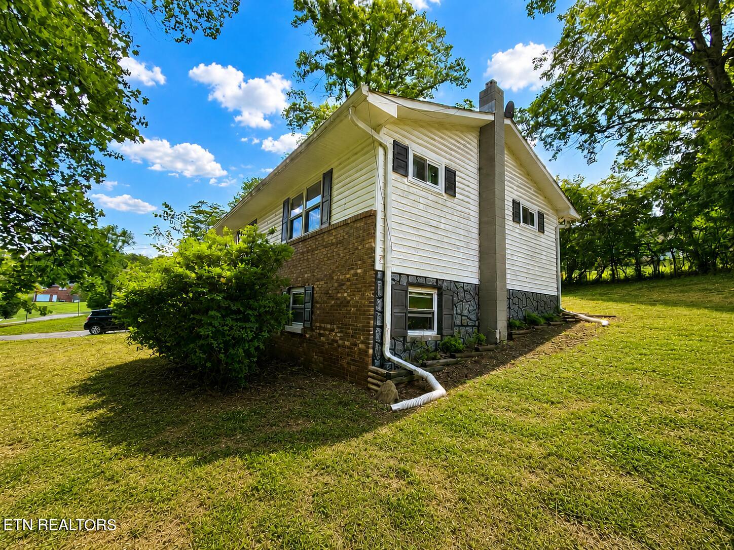 121 Shady Lane Harriman TN 37748