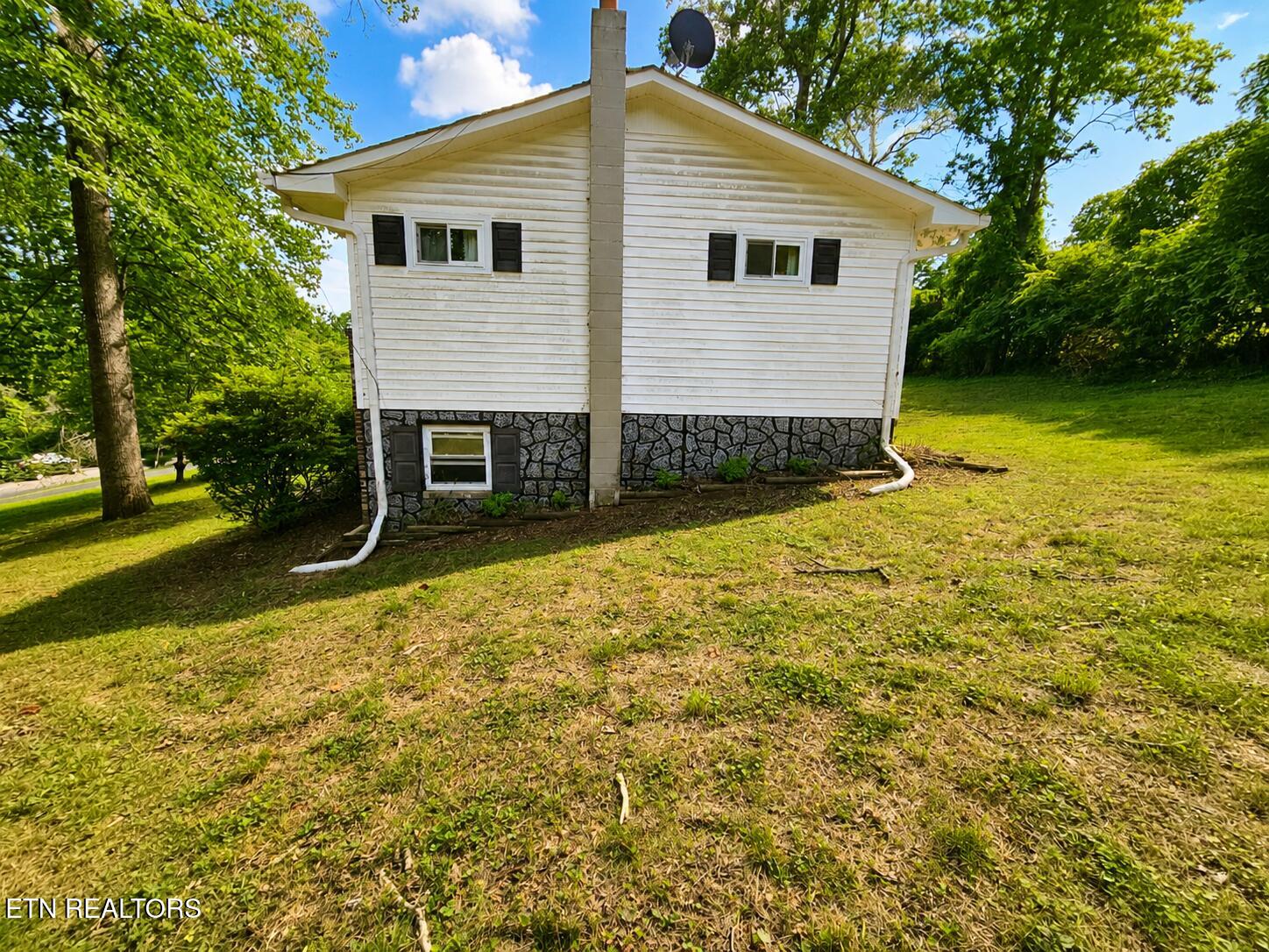 121 Shady Lane Harriman TN 37748
