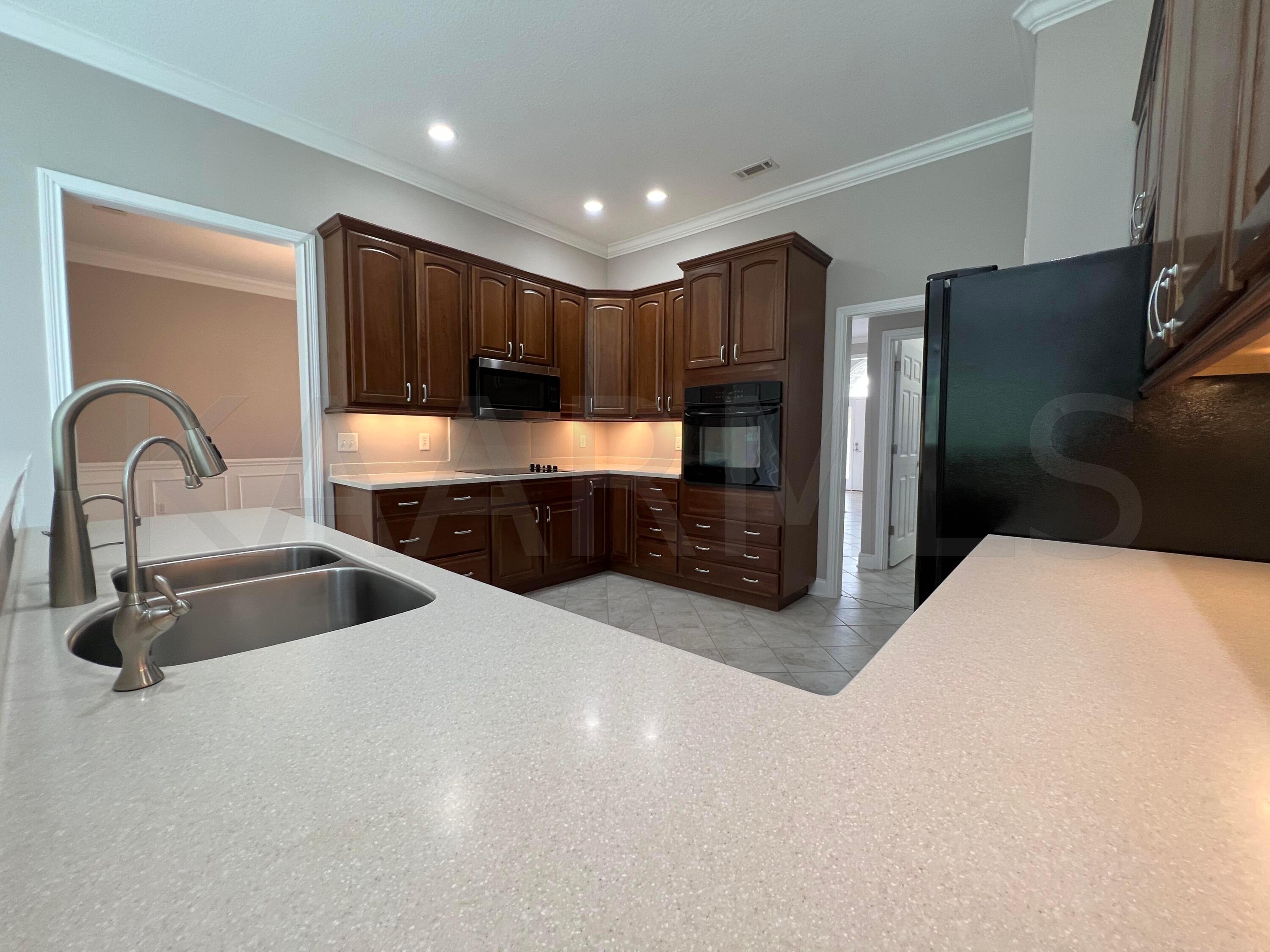 640 Windward Point Lenoir City TN 37772