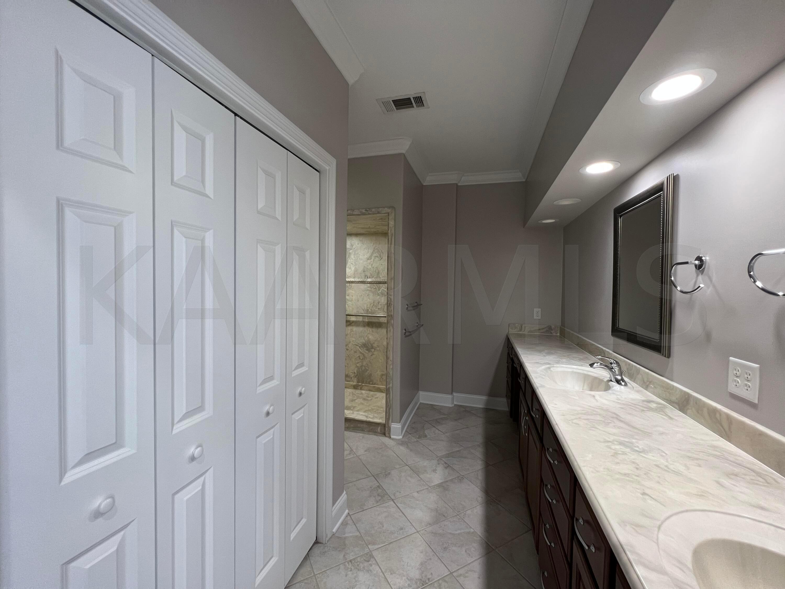 640 Windward Point Lenoir City TN 37772