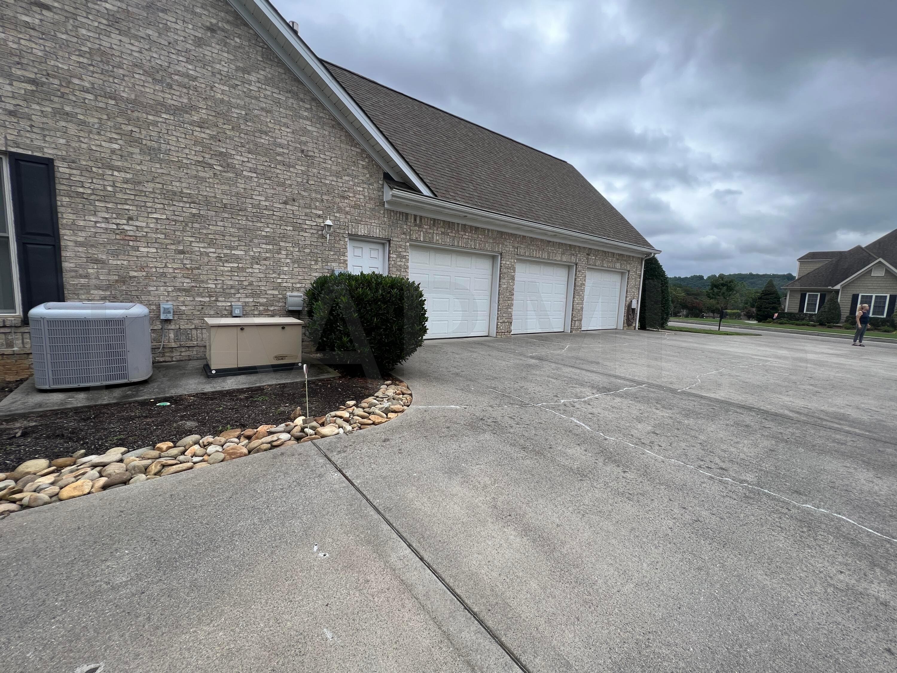 640 Windward Point Lenoir City TN 37772