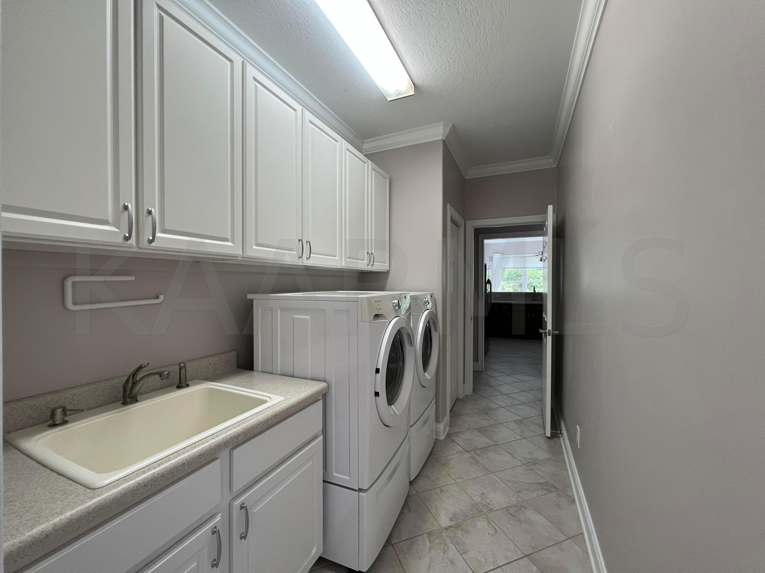 640 Windward Point Lenoir City TN 37772