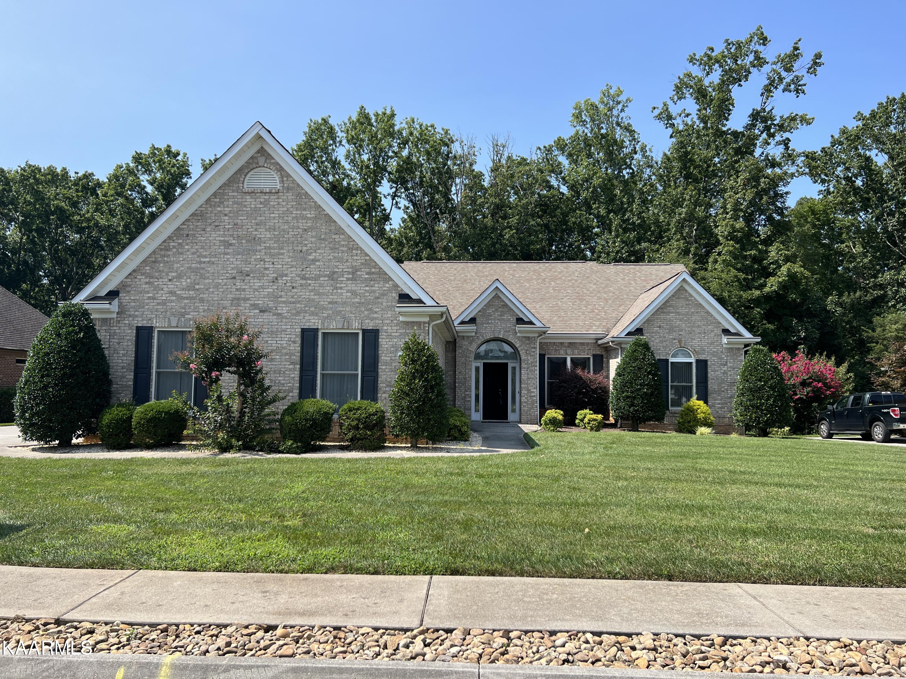 640 Windward Point Lenoir City TN 37772