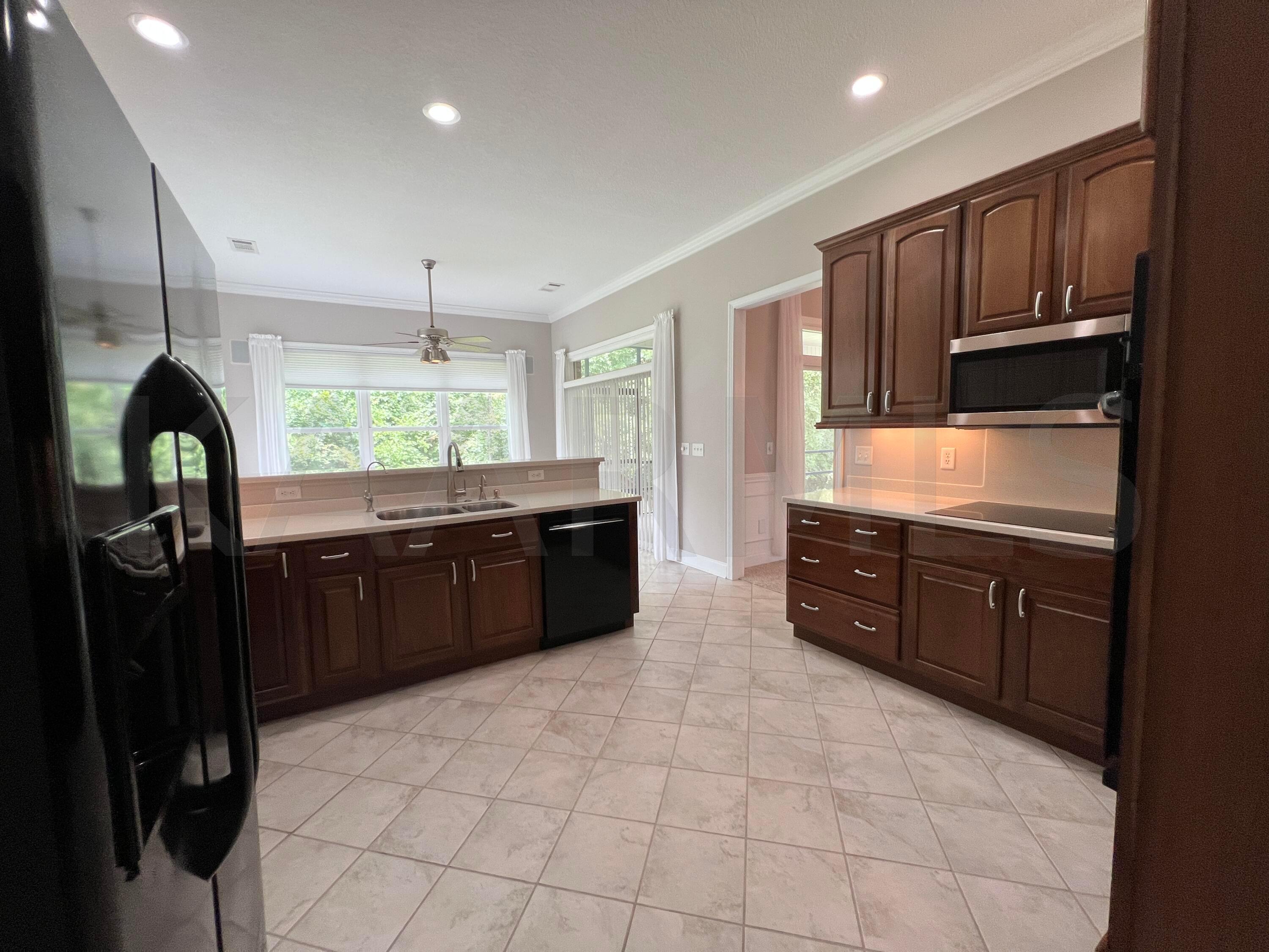 640 Windward Point Lenoir City TN 37772