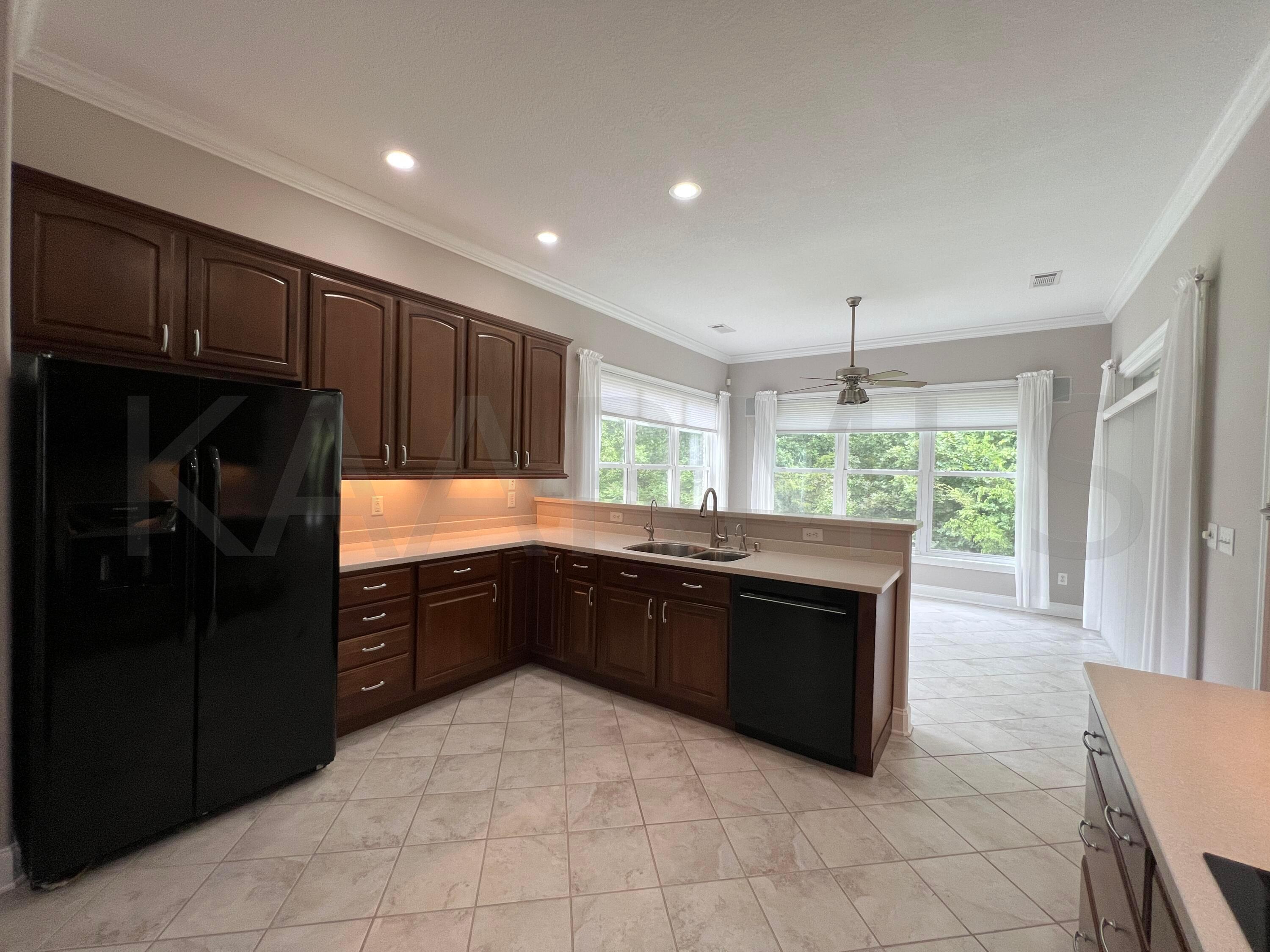 640 Windward Point Lenoir City TN 37772