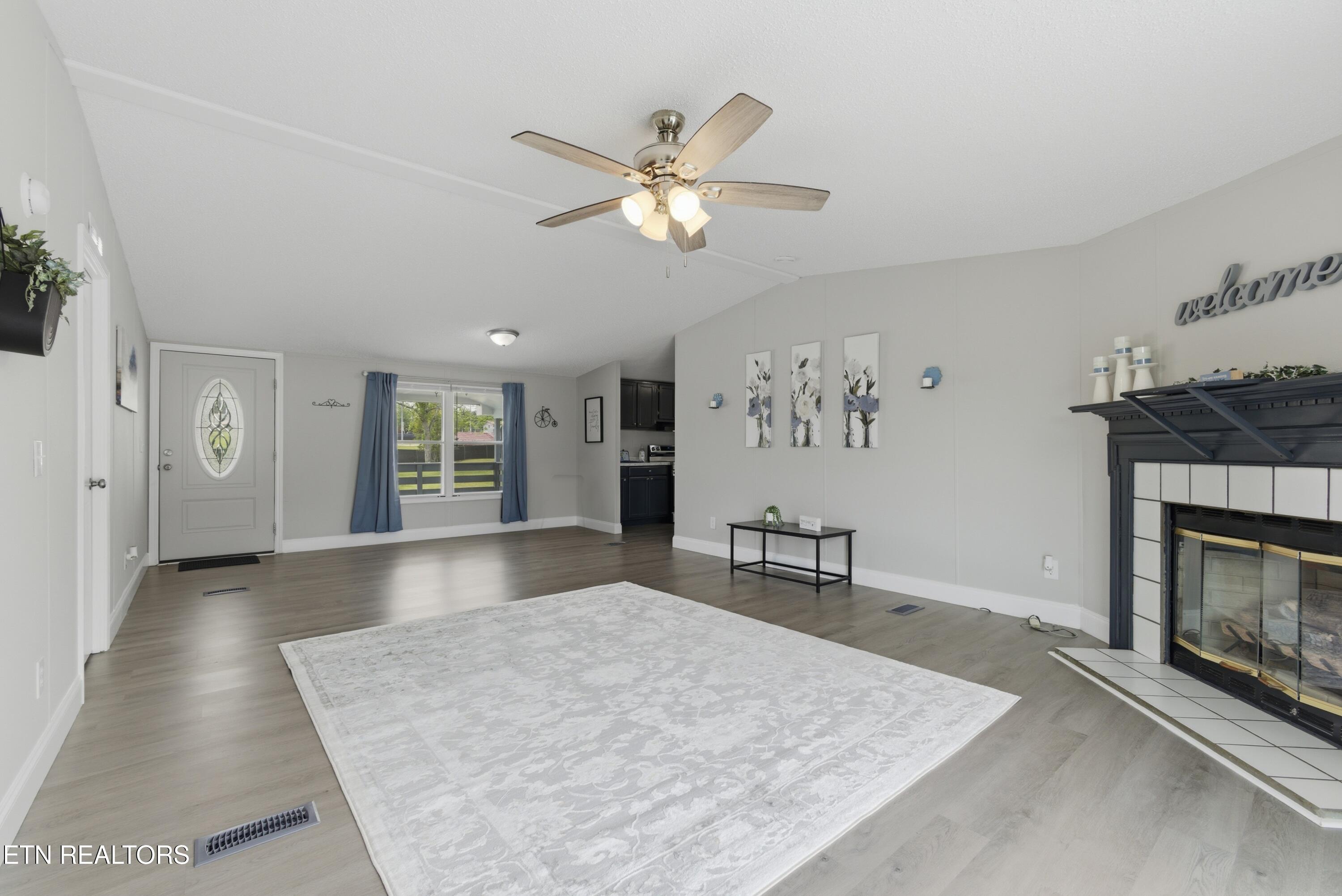 270 Brown Road Oakdale TN 37829