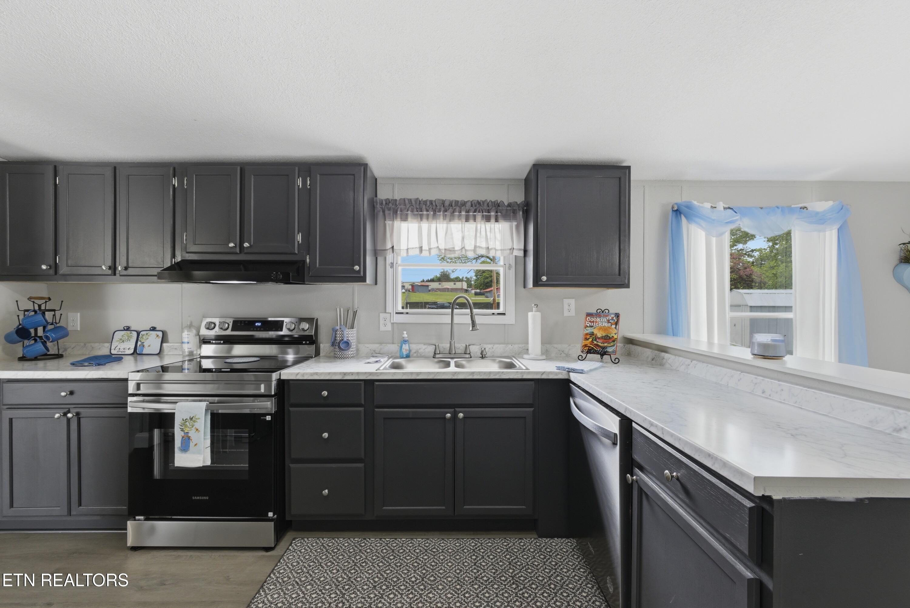 270 Brown Road Oakdale TN 37829