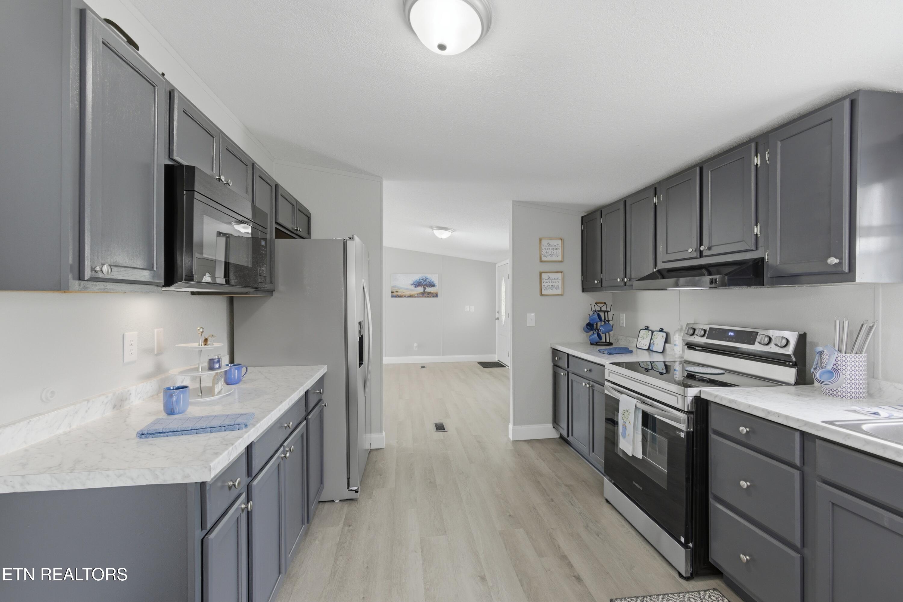 270 Brown Road Oakdale TN 37829