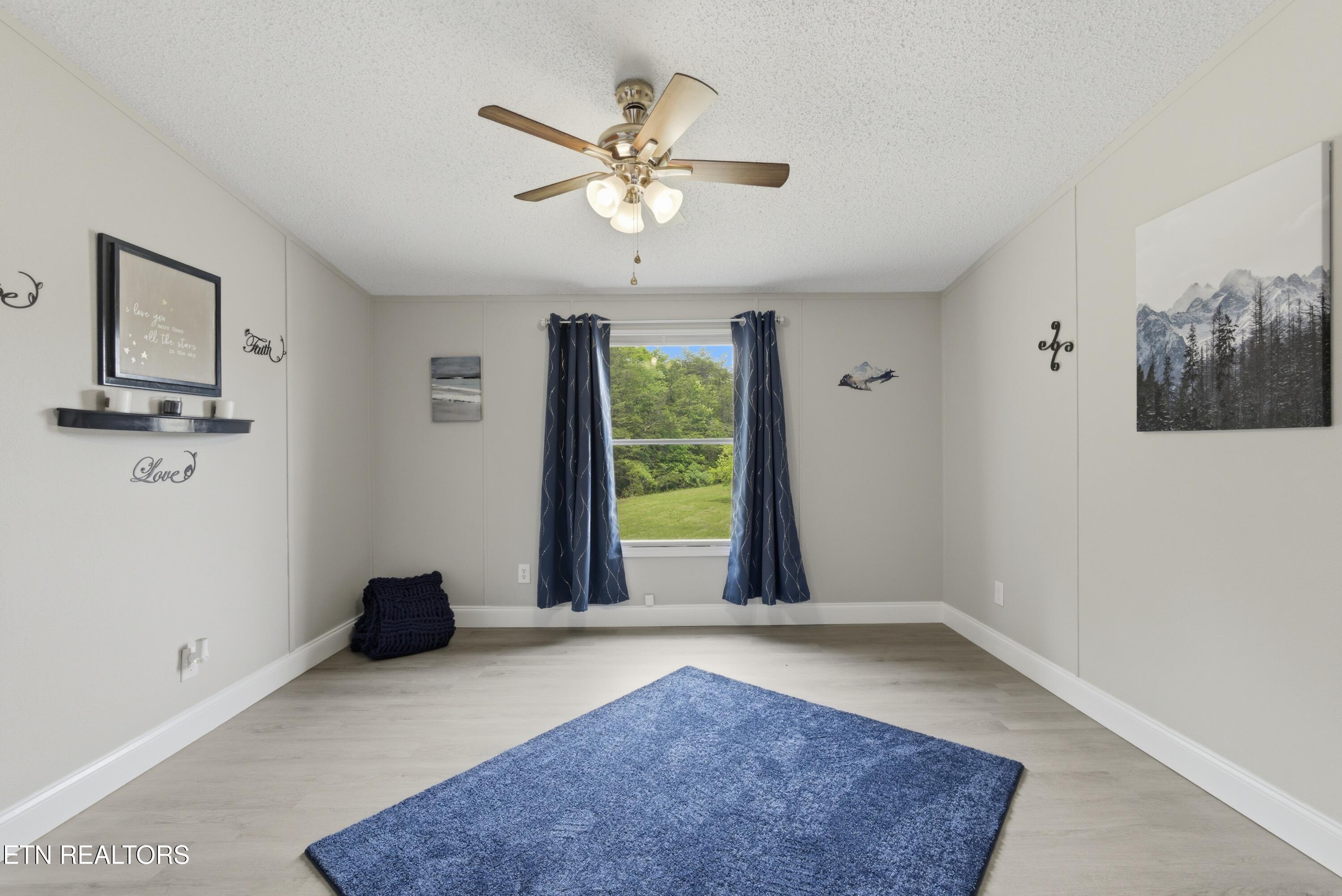 270 Brown Road Oakdale TN 37829