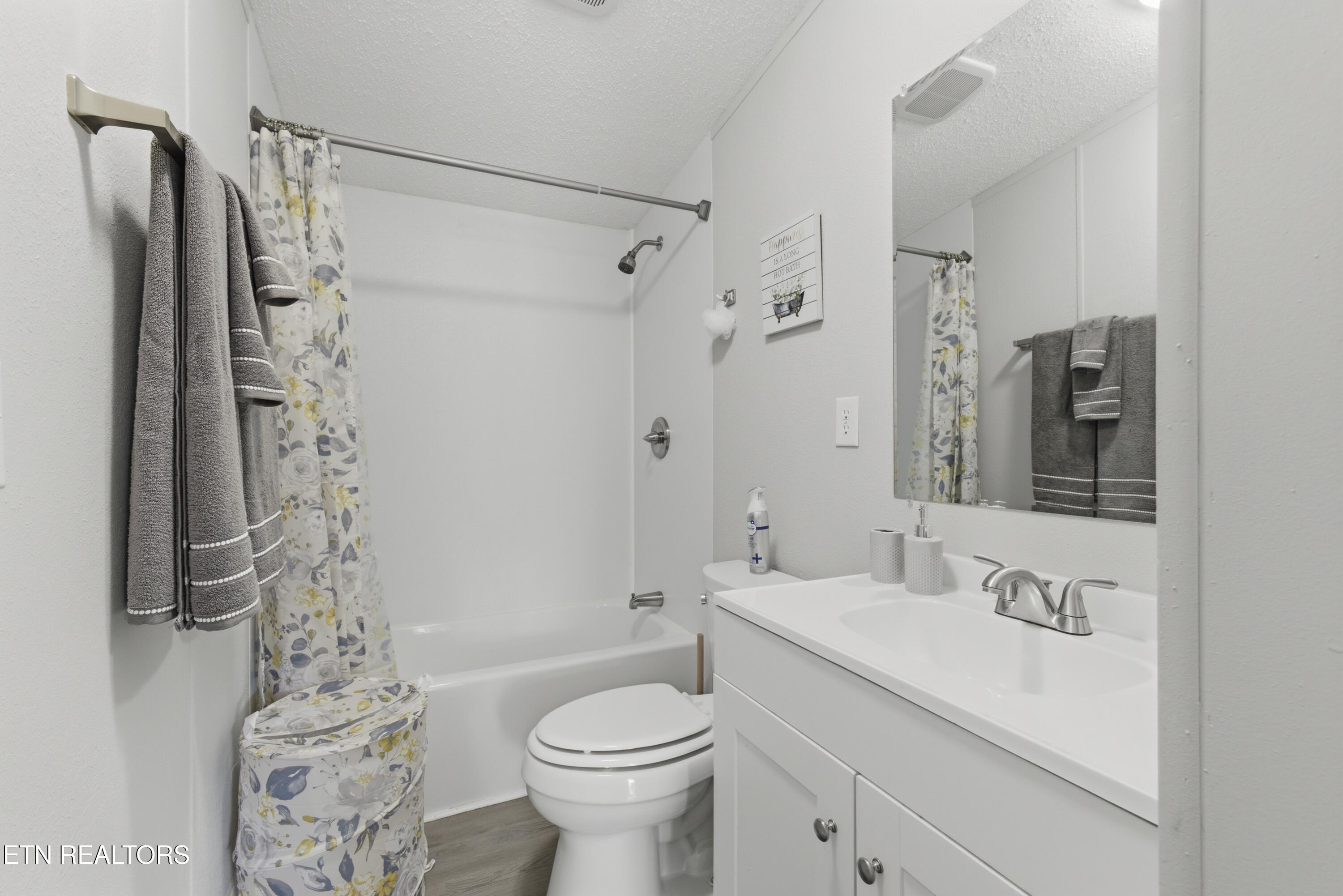 270 Brown Road Oakdale TN 37829